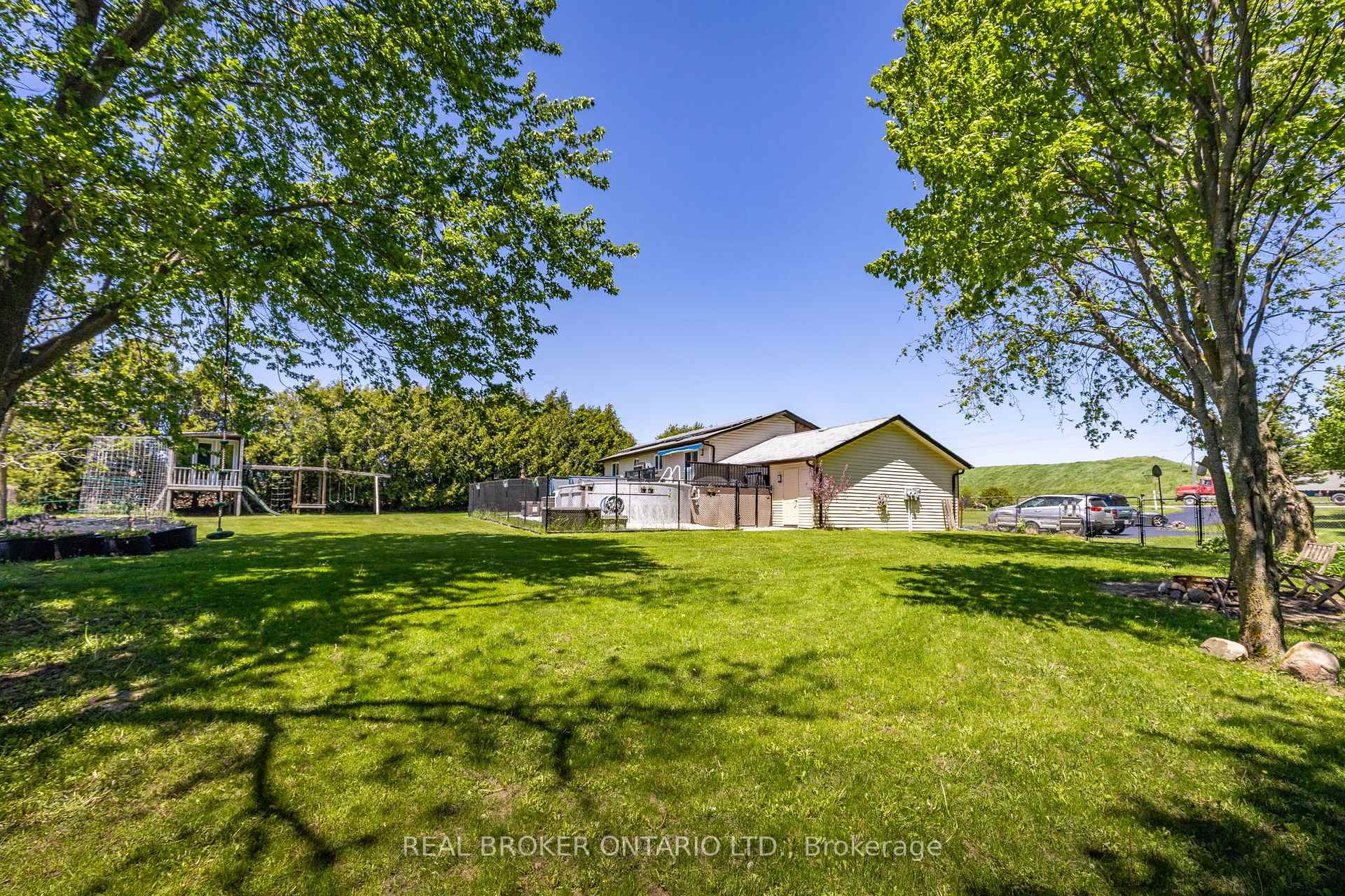 Photo 42 of 6022 Trafalgar Road, Erin, Rural Erin — HOMEH