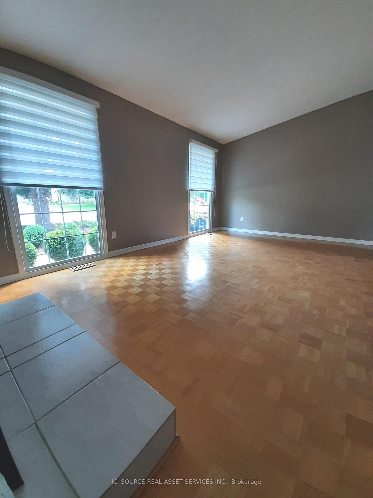 Photo 8 of 8 Birchview Road, Ottawa, Meadowlands/St. Claire Gardens — HOMEH