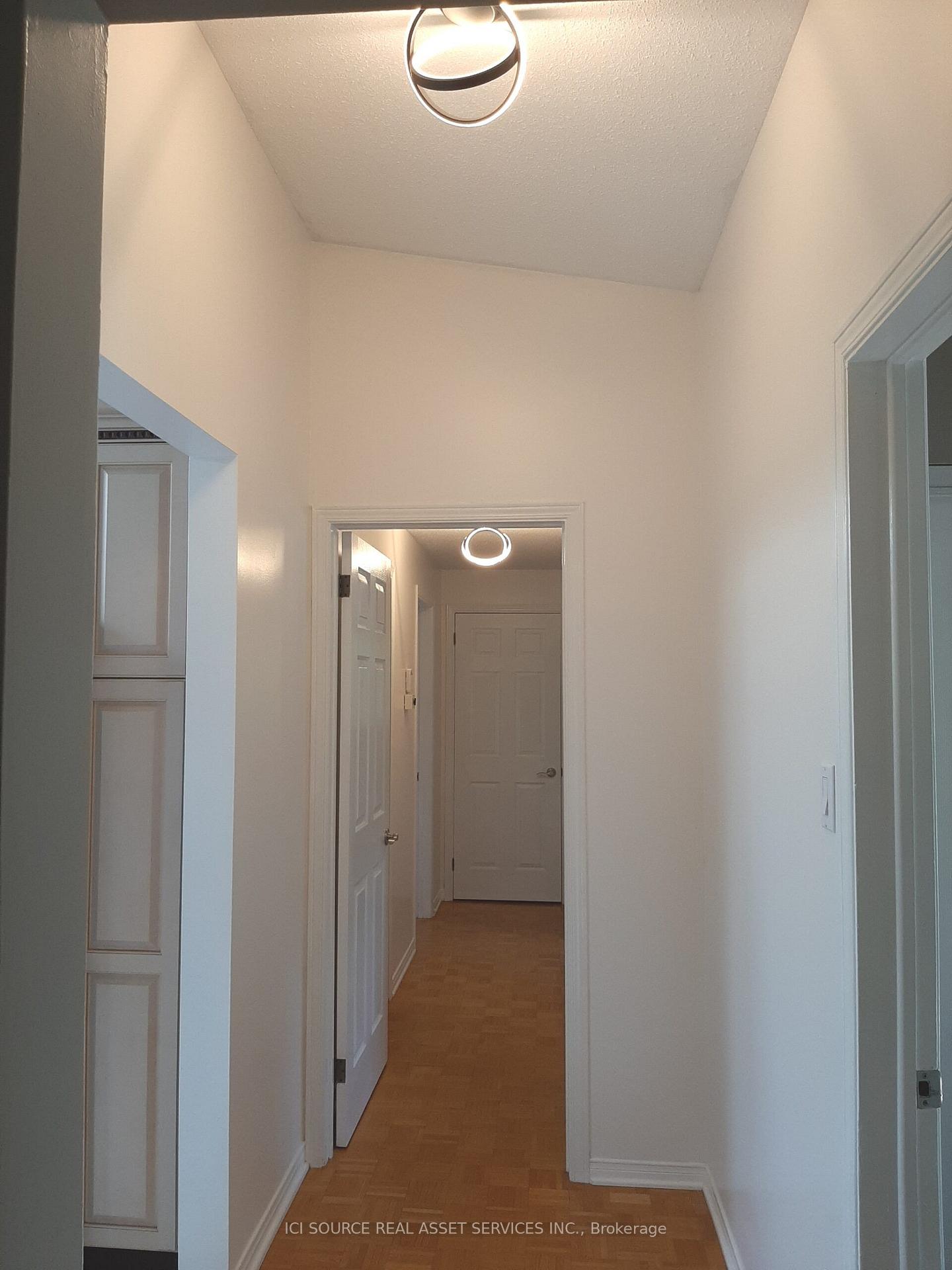 Photo 13 of 8 Birchview Road, Ottawa, Meadowlands/St. Claire Gardens — HOMEH