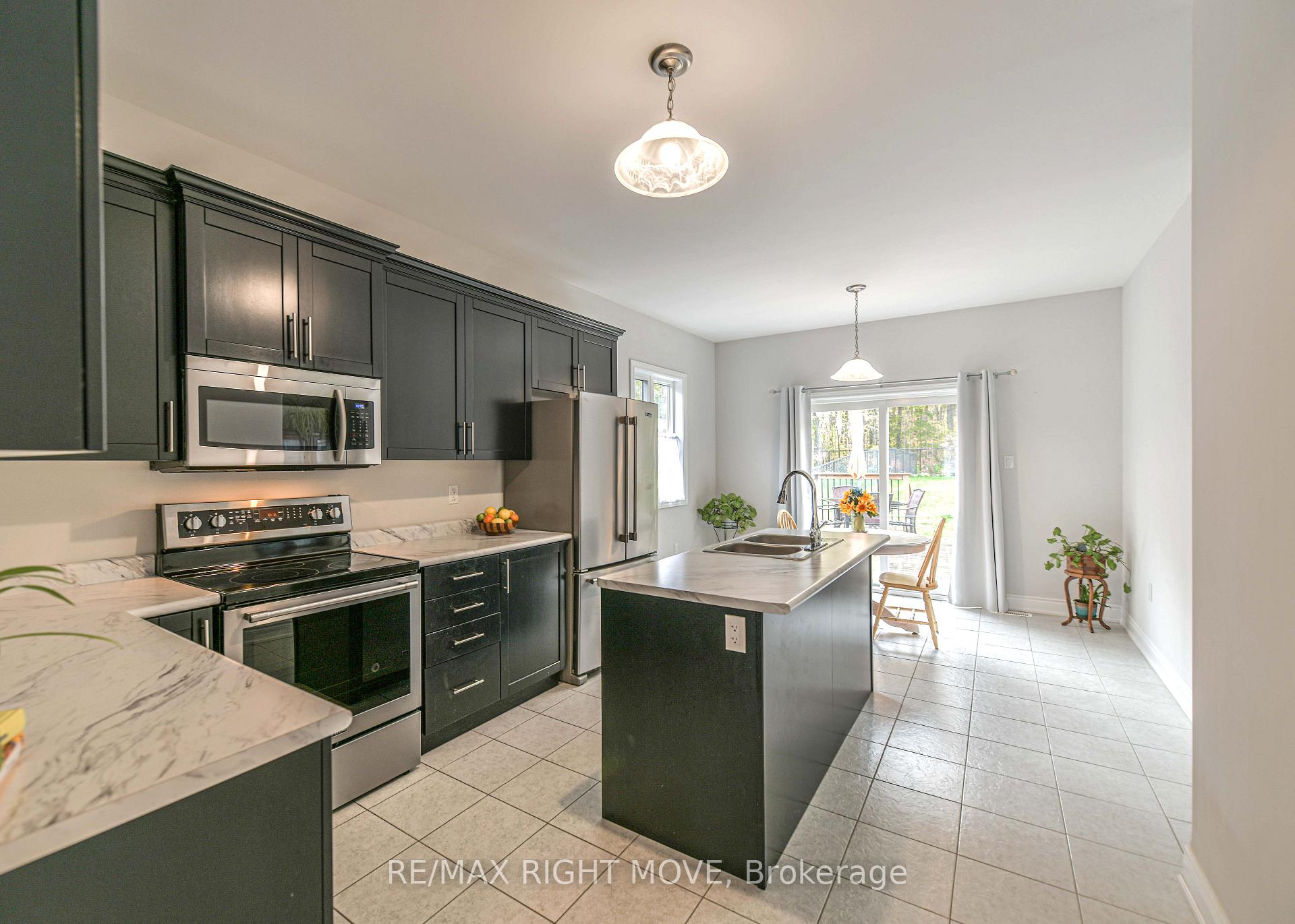 Photo 15 of 2997 Stone Ridge Boulevard, Orillia — HOMEH