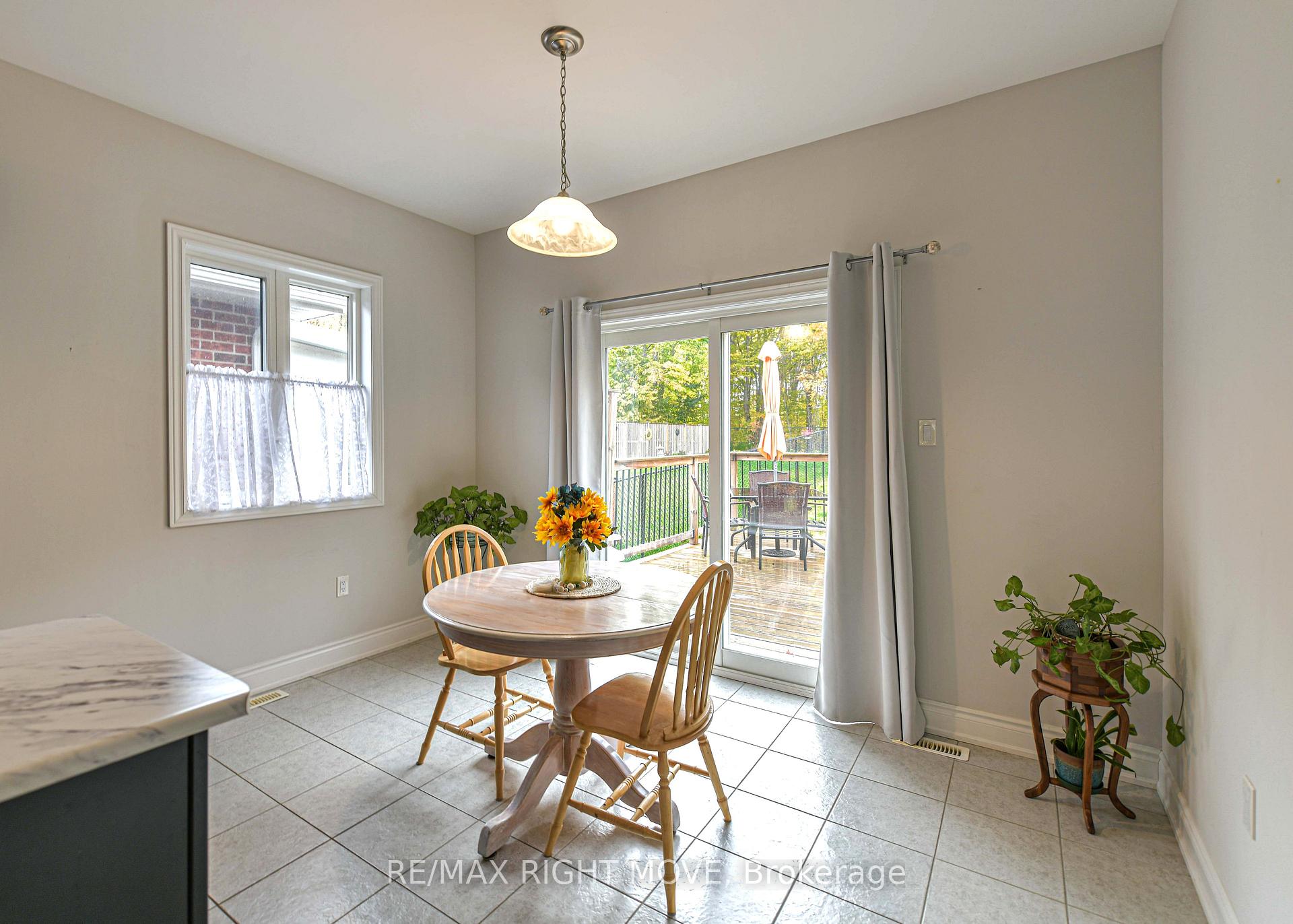 Photo 17 of 2997 Stone Ridge Boulevard, Orillia — HOMEH