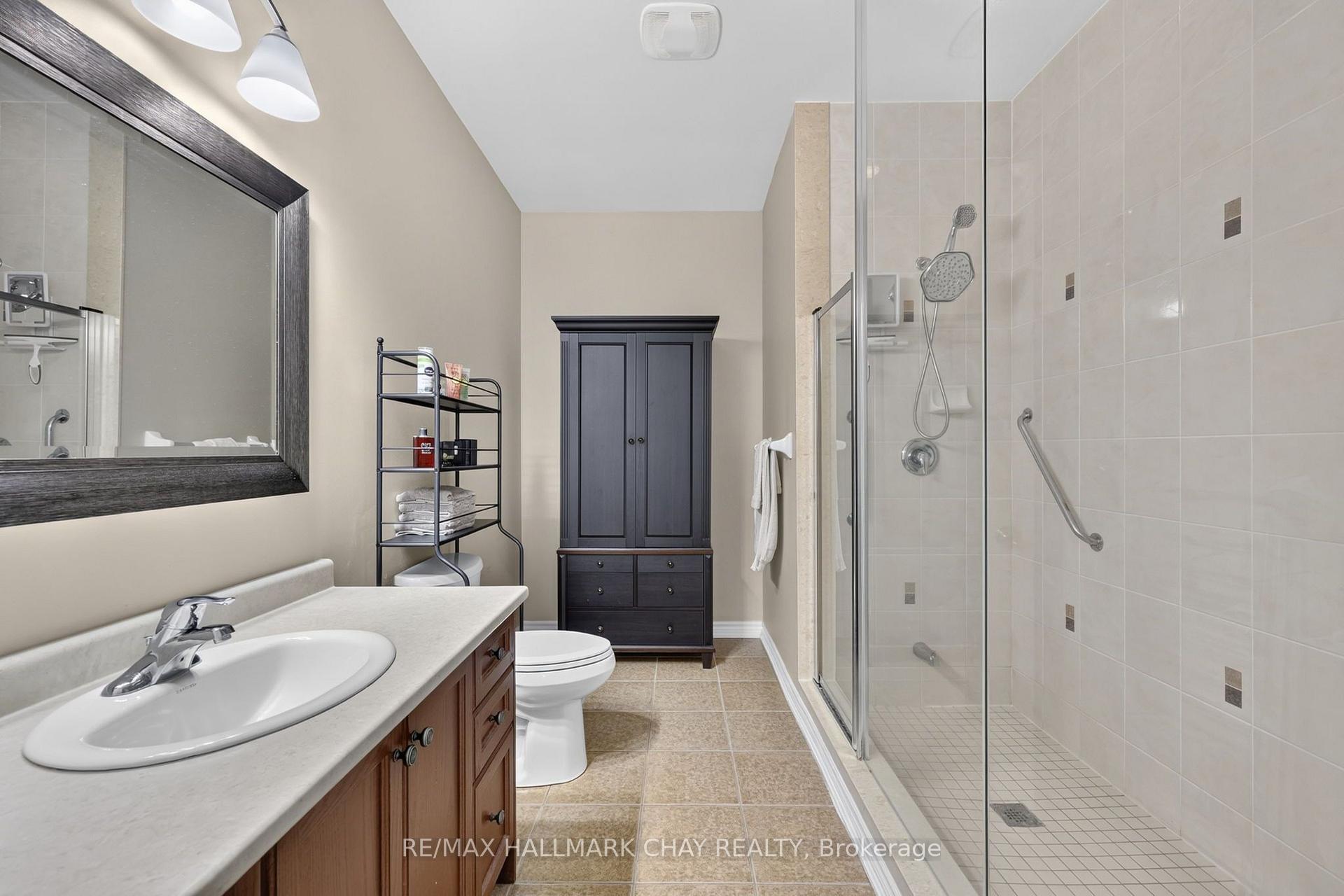 Photo 18 of 72 Decarolis Crescent, Essa, Angus — HOMEH
