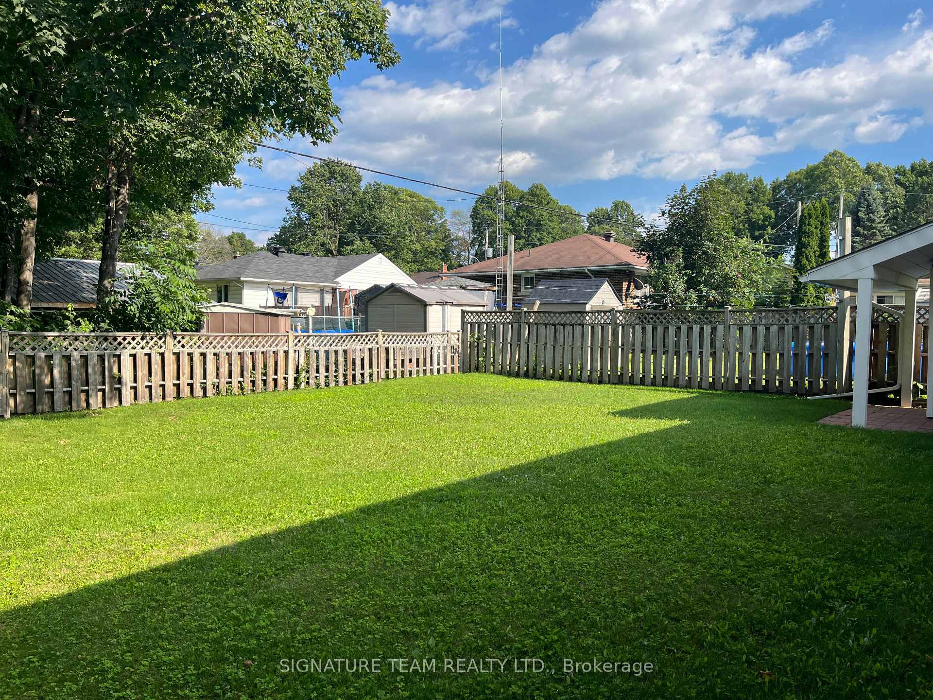 Photo 6 of 595 Cecelia Street, Pembroke, Pembroke — HOMEH