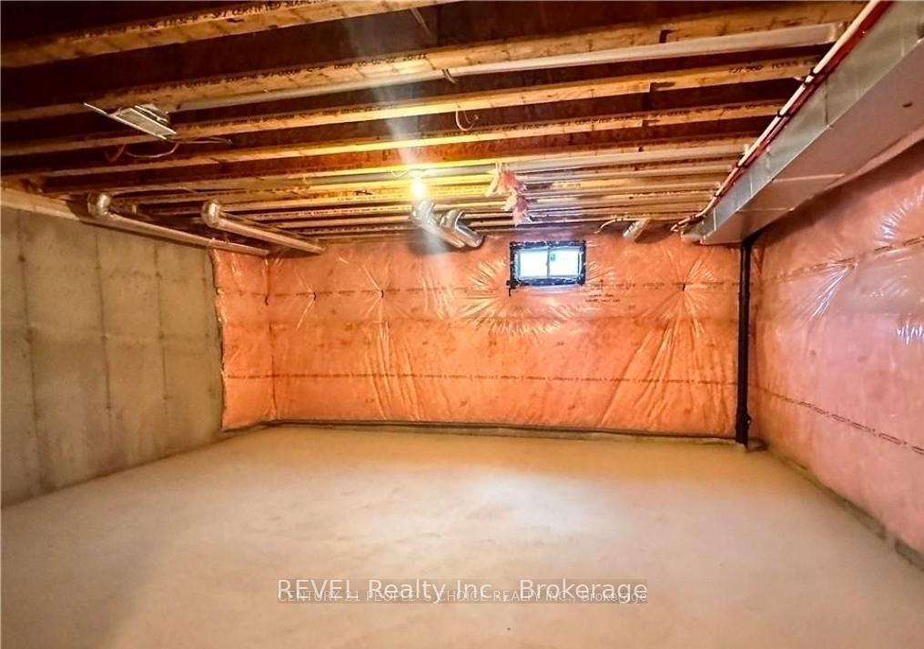 Photo 15 of 36 Rowlock Street, Welland, Dain City — HOMEH