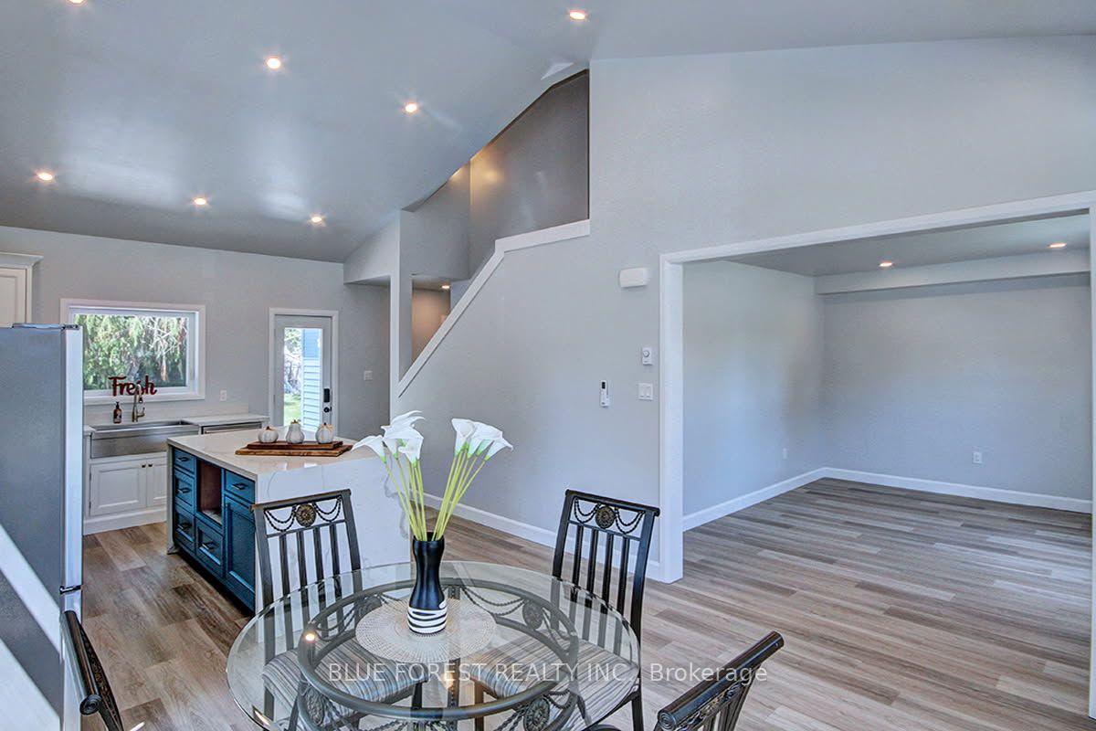 Photo 10 of 454 Trerice Street, Chatham-Kent, Dresden — HOMEH