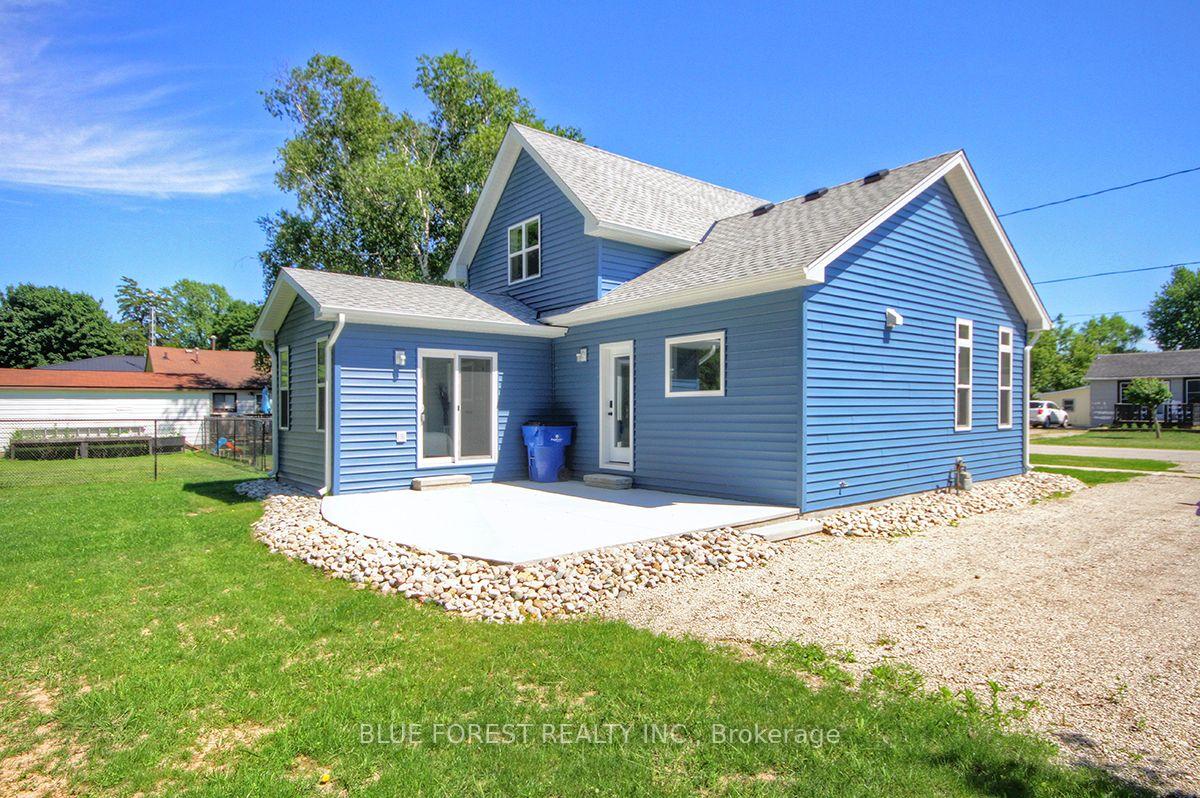 Photo 32 of 454 Trerice Street, Chatham-Kent, Dresden — HOMEH