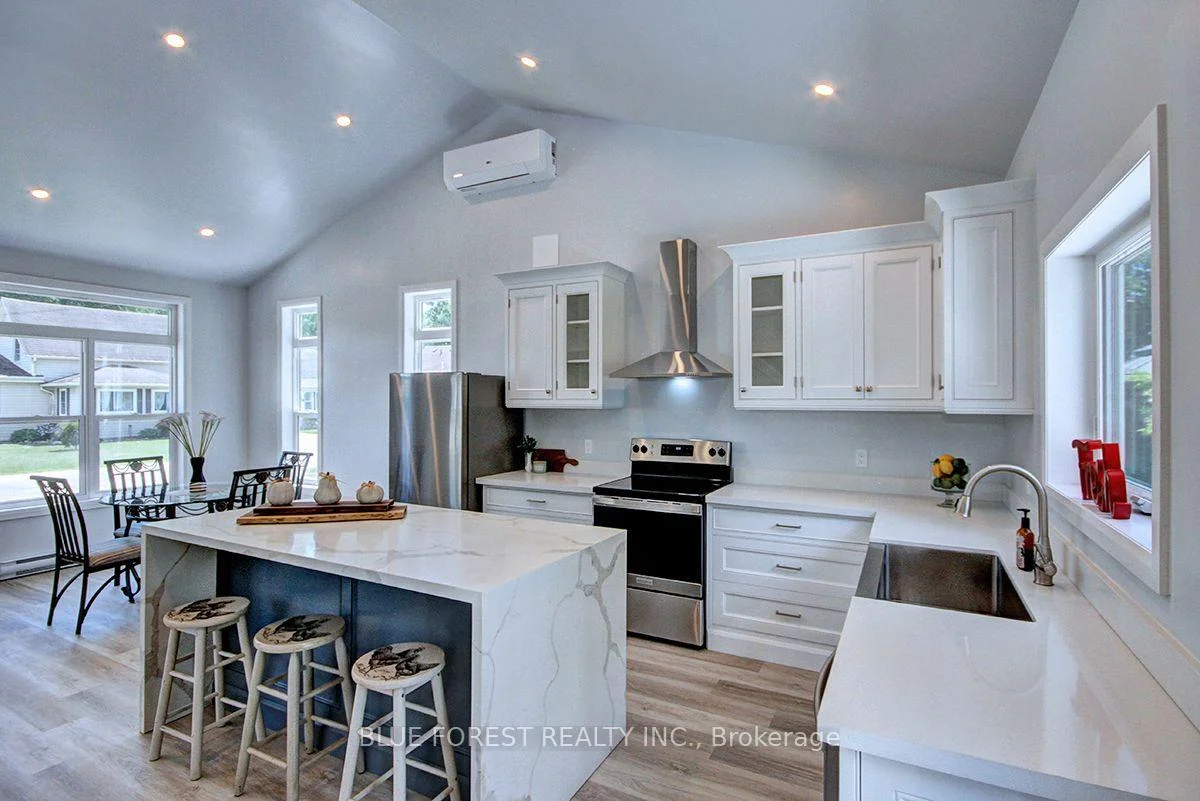 Photo 12 of 454 Trerice Street, Chatham-Kent, Dresden — HOMEH