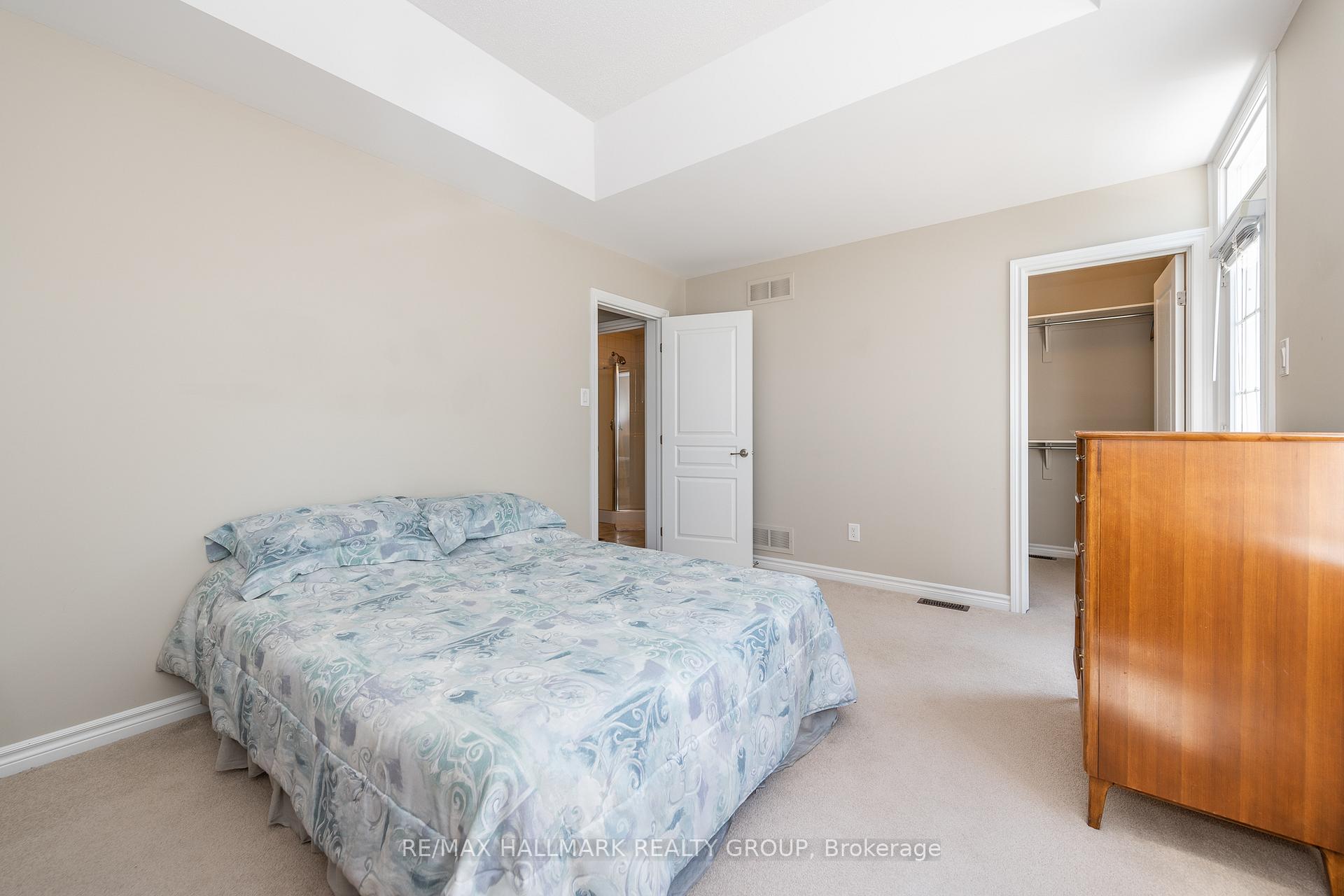 Photo 10 of 226 Kinghaven Crescent, Ottawa, Kanata - Bridlewood — HOMEH