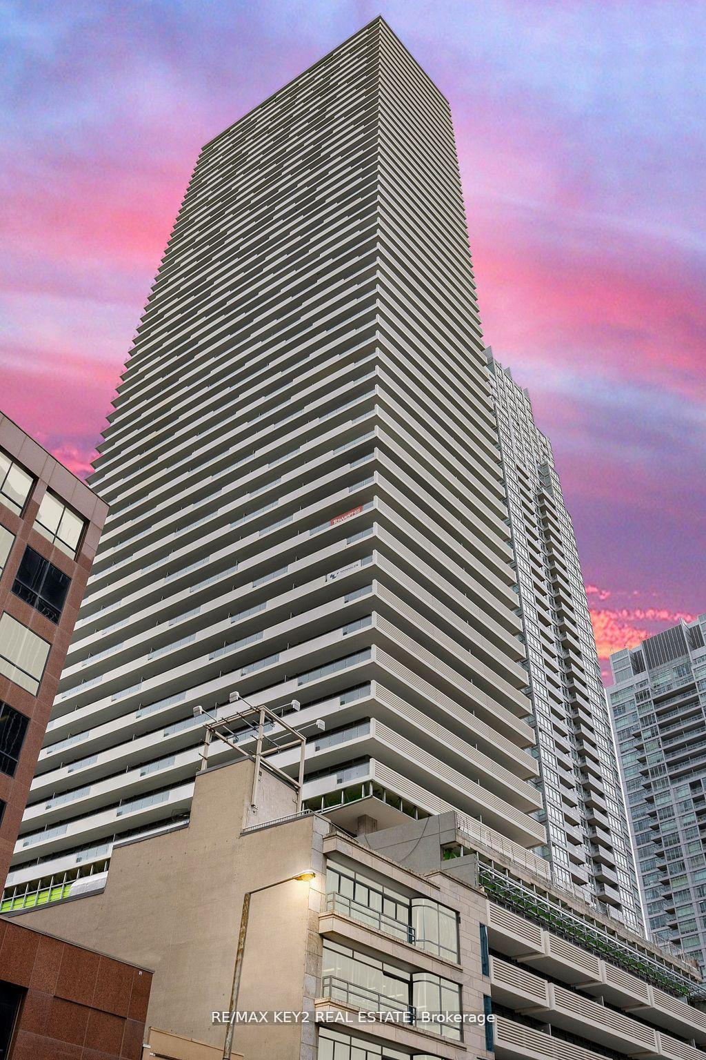 Photo of Unit 3402, 2221 Yonge Street