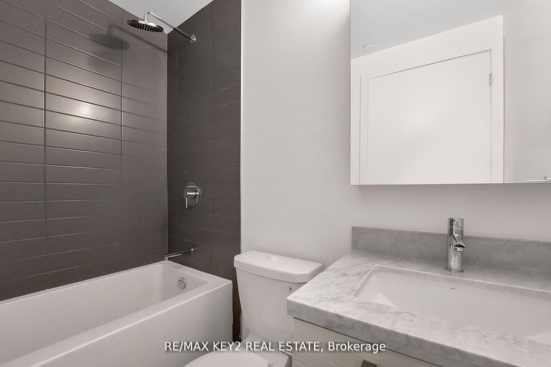 Photo 14 of Unit 3402, 2221 Yonge Street, Toronto, Mount Pleasant West — HOMEH
