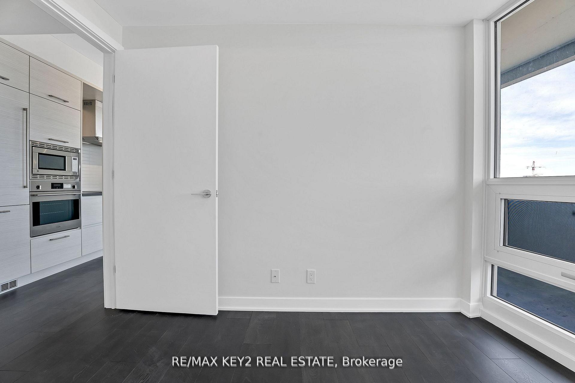 Photo 15 of Unit 3402, 2221 Yonge Street, Toronto, Mount Pleasant West — HOMEH
