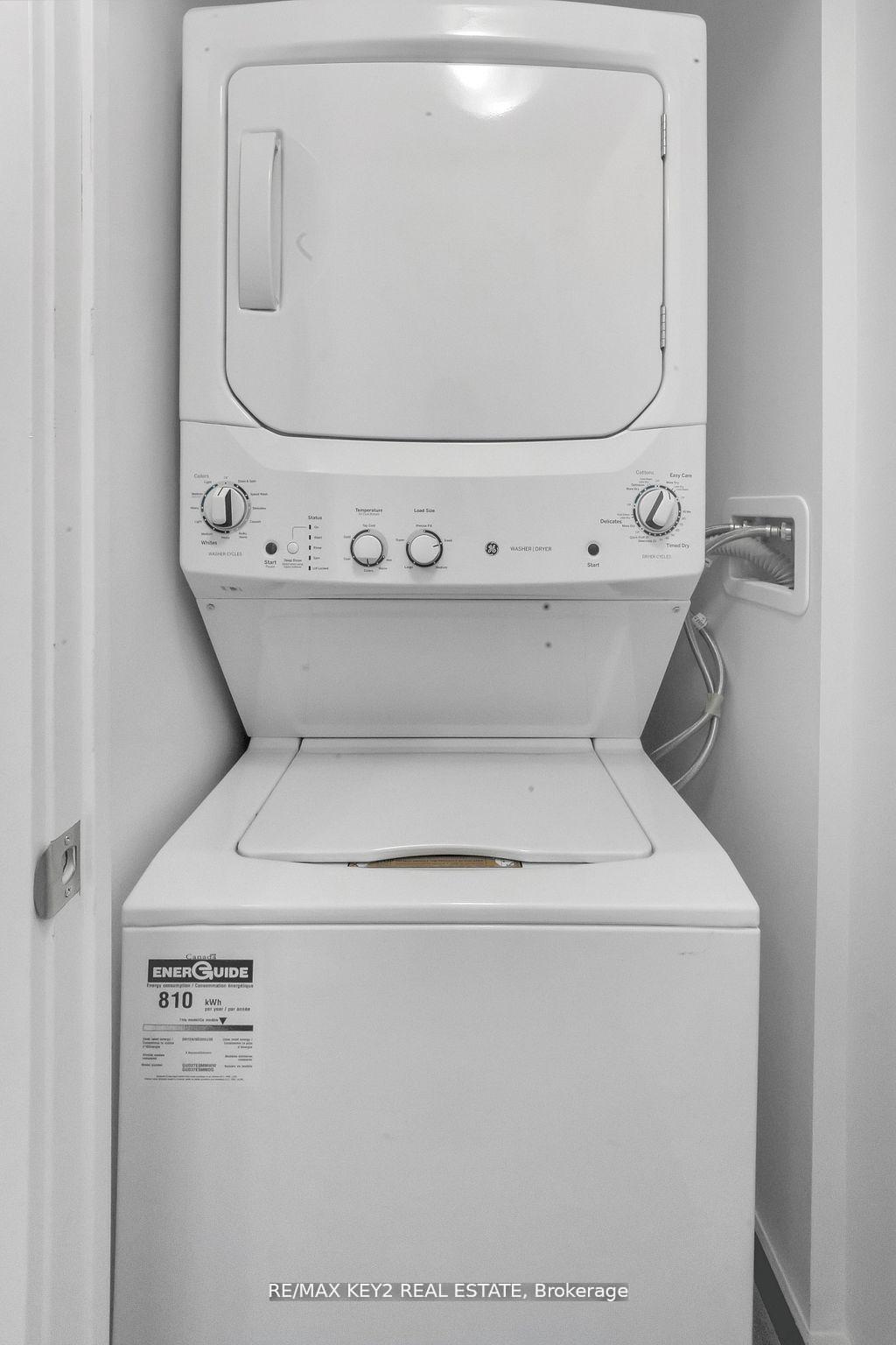 Photo 23 of Unit 3402, 2221 Yonge Street, Toronto, Mount Pleasant West — HOMEH