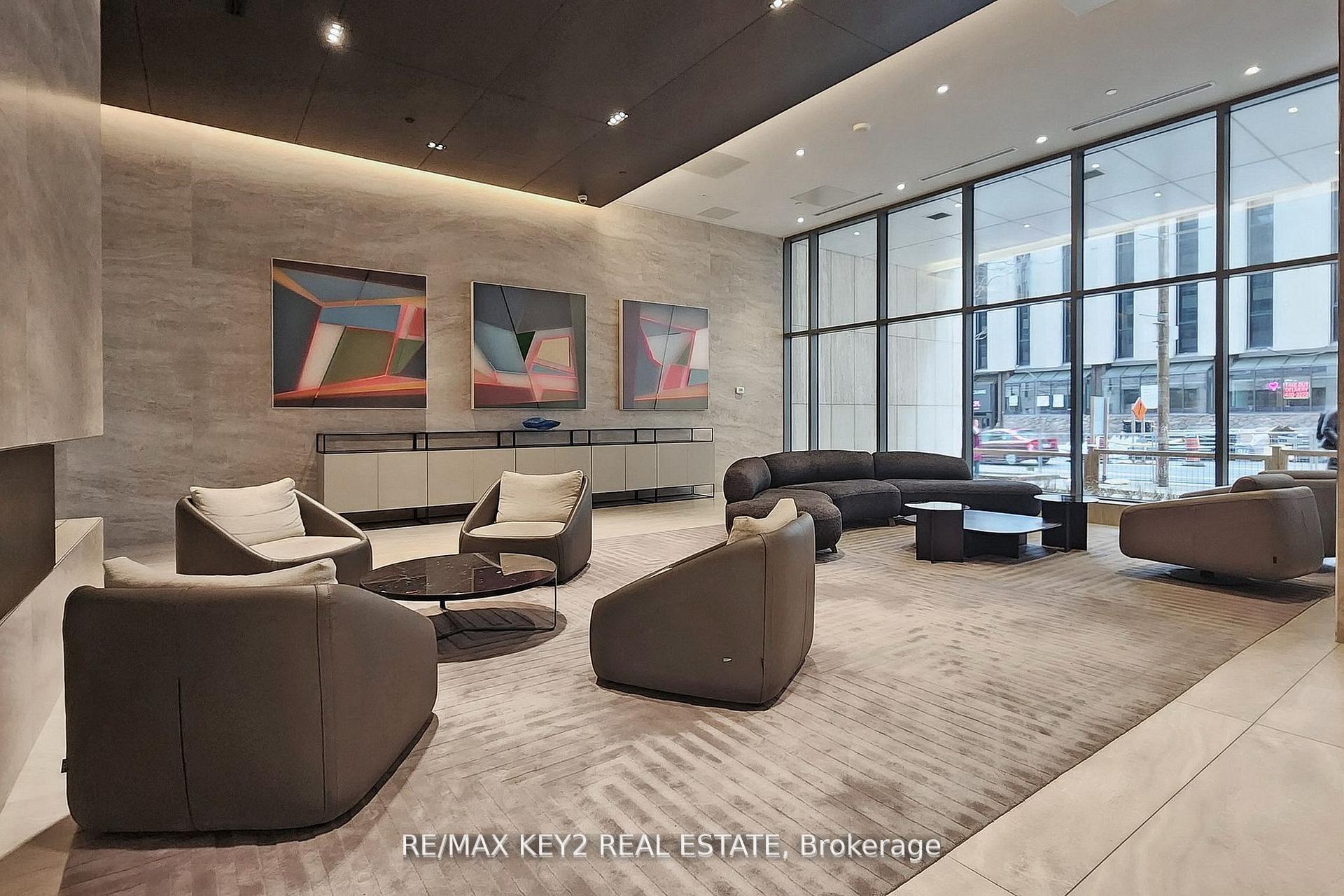 Photo 32 of Unit 3402, 2221 Yonge Street, Toronto, Mount Pleasant West — HOMEH