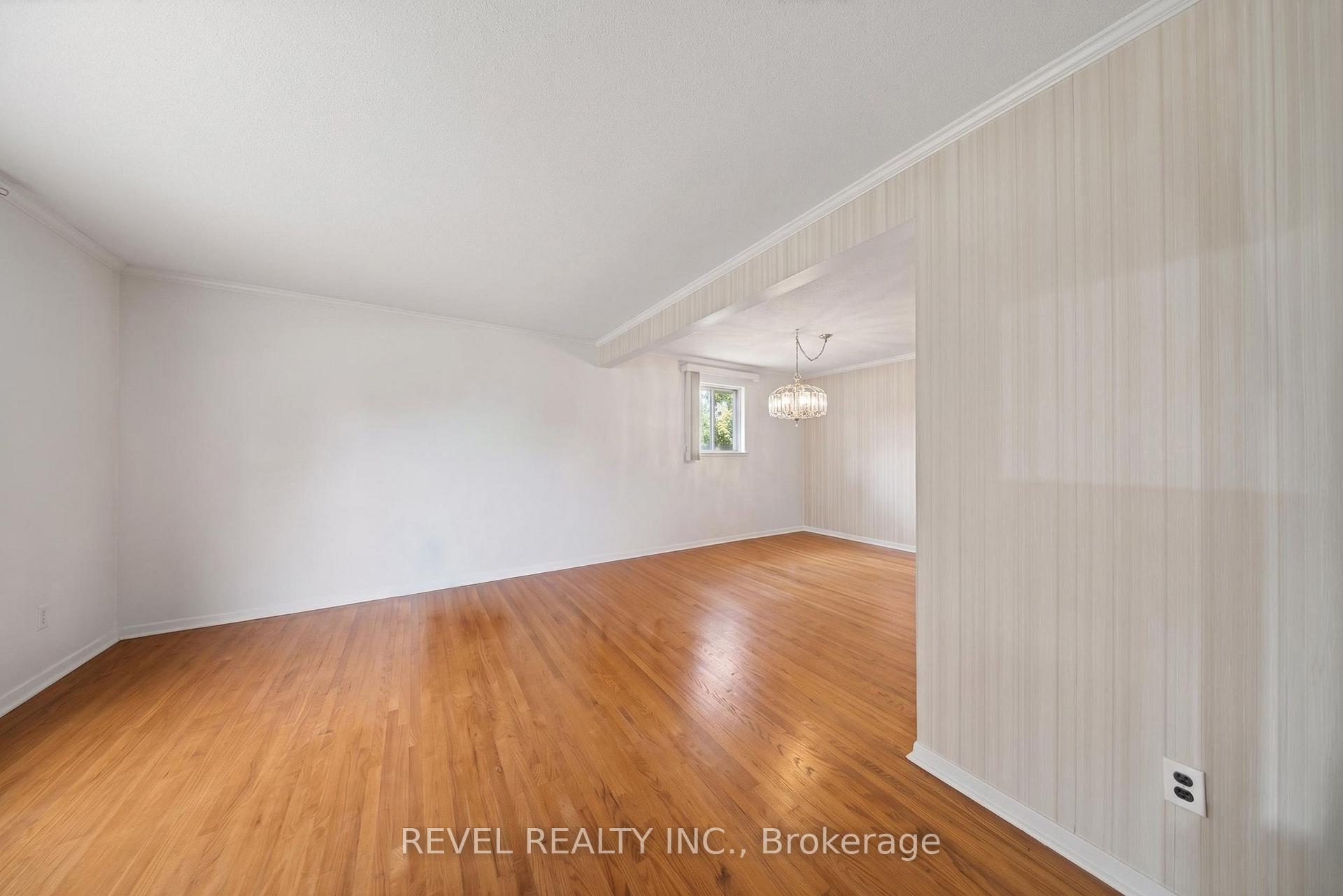 Photo 5 of 9 Deloraine Drive, Brampton, Southgate — HOMEH