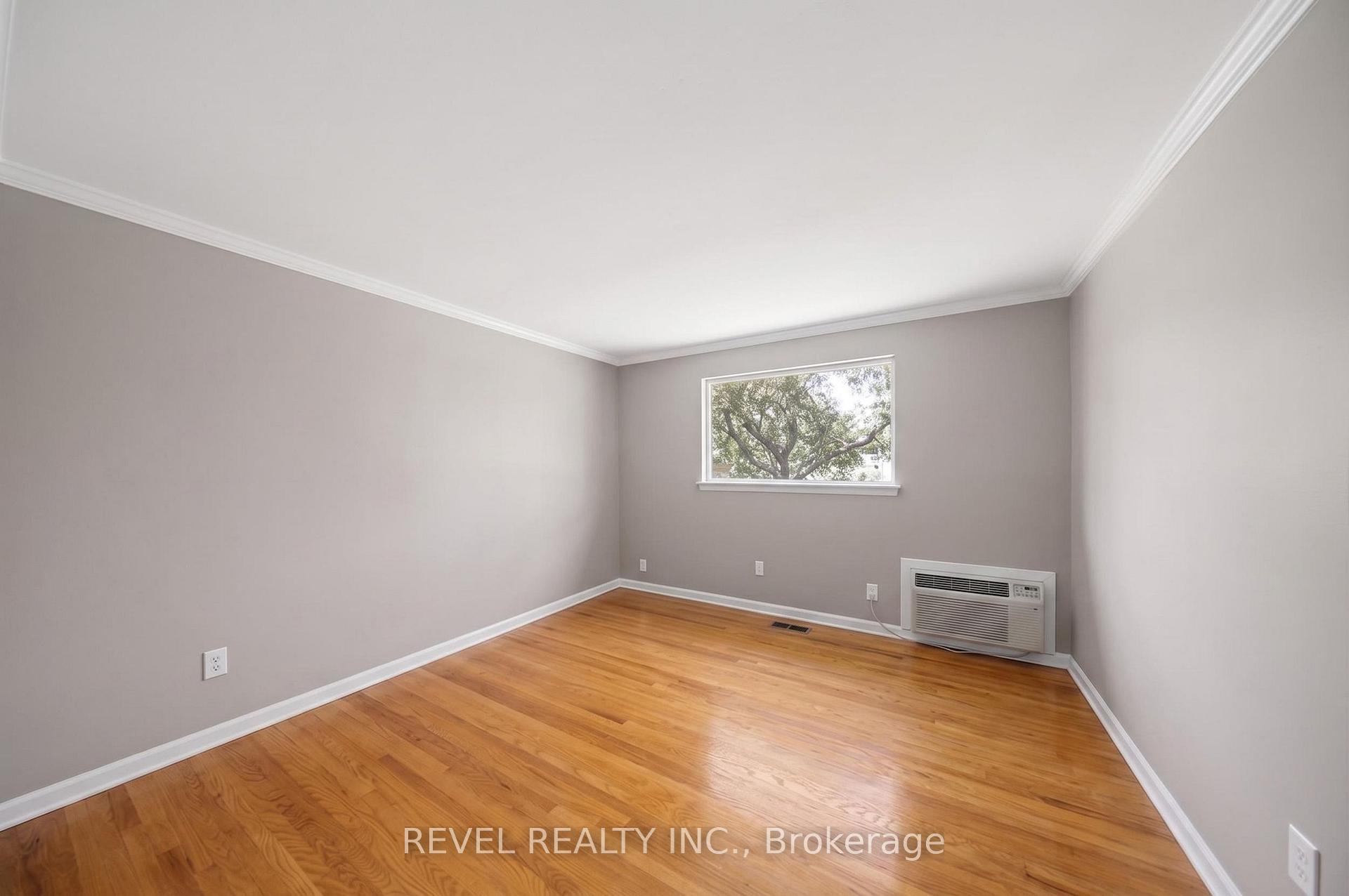 Photo 20 of 9 Deloraine Drive, Brampton, Southgate — HOMEH