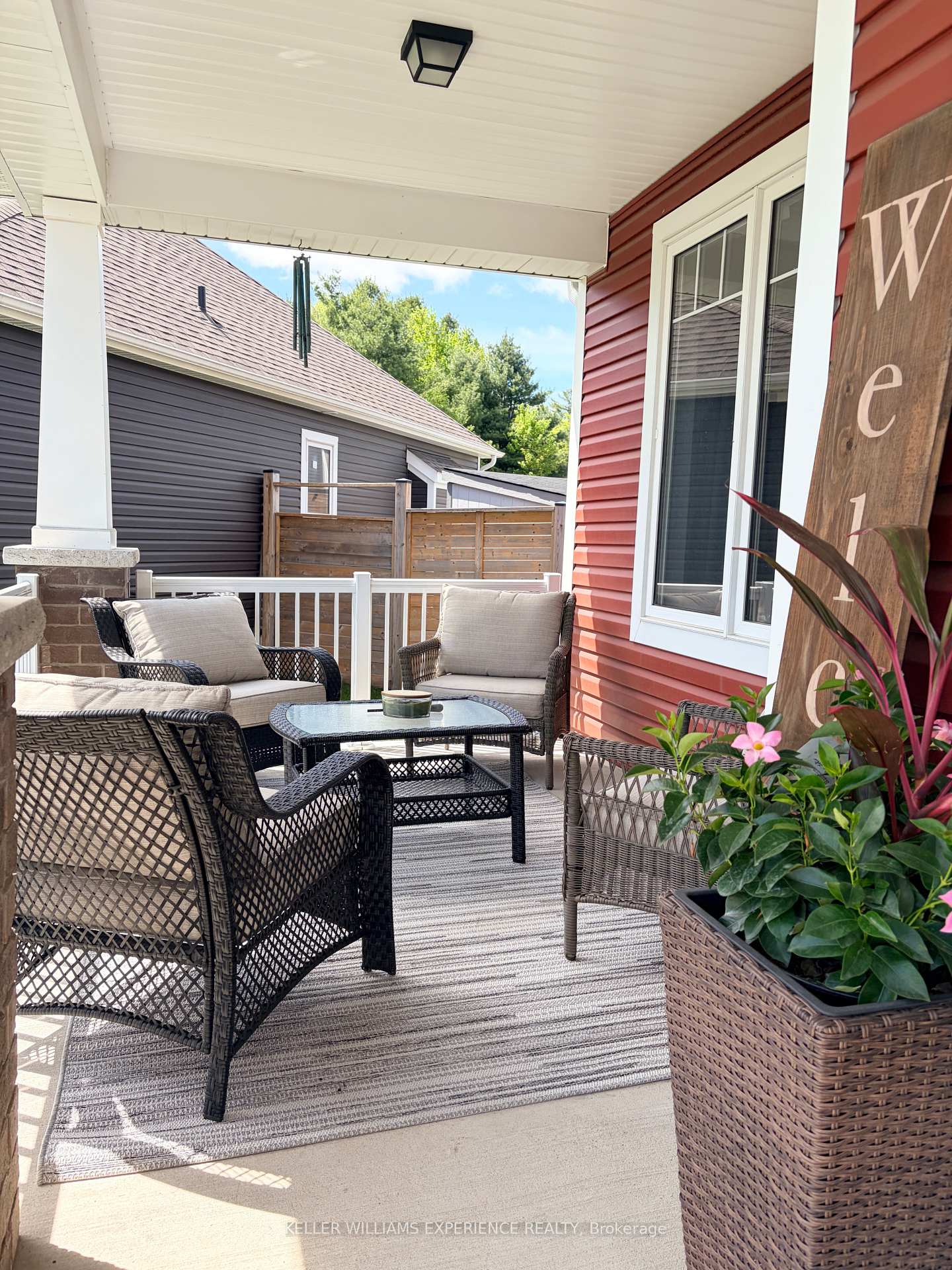 Photo 3 of 31 Browning Boulevard S, Bracebridge, Macaulay — HOMEH