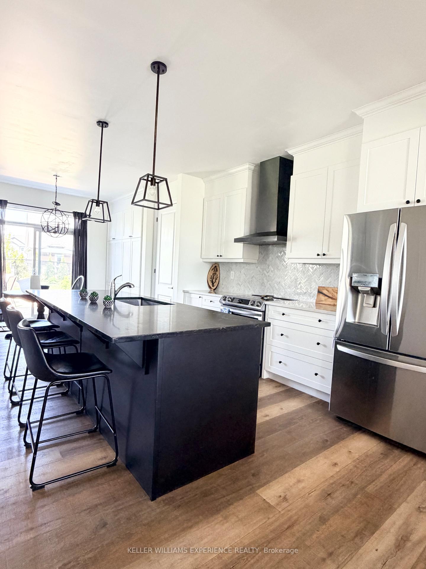 Photo 5 of 31 Browning Boulevard S, Bracebridge, Macaulay — HOMEH