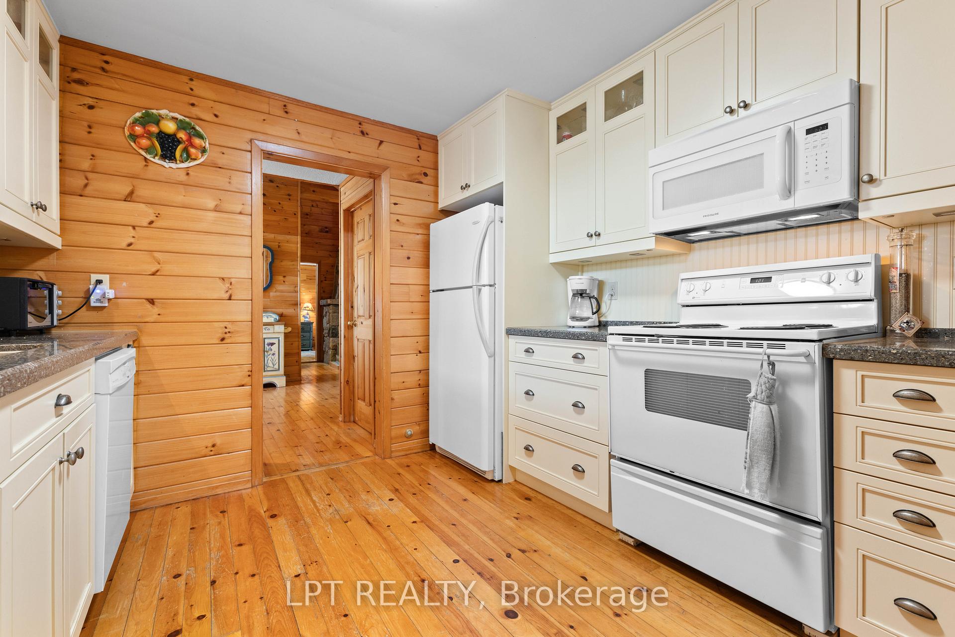 Photo 20 of 25300 Maple Beach Road, Brock, Beaverton — HOMEH