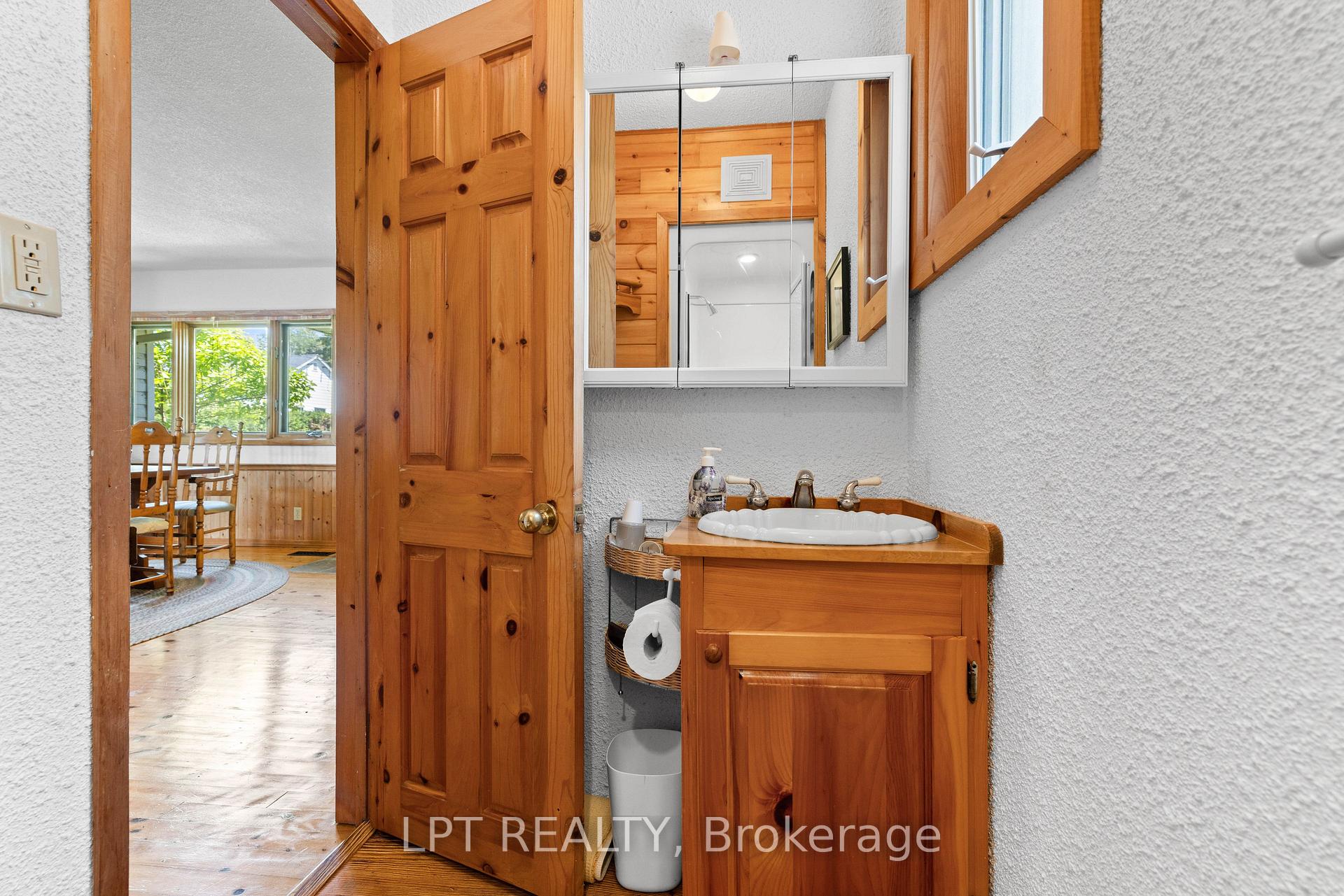 Photo 32 of 25300 Maple Beach Road, Brock, Beaverton — HOMEH