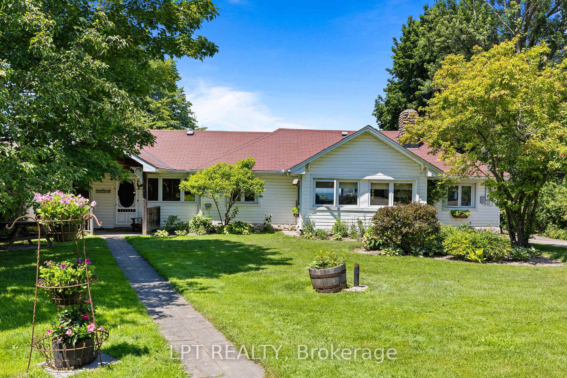 Photo 11 of 25300 Maple Beach Road, Brock, Beaverton — HOMEH