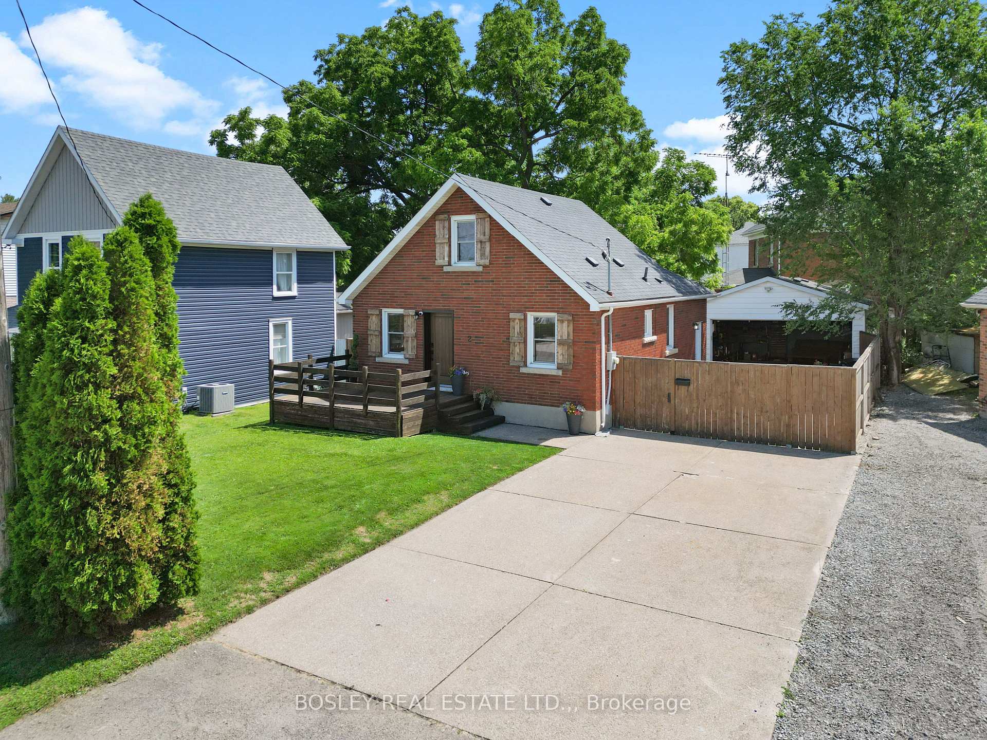 Photo 1 of 2 Monro Street, St. Catharines, Fairview — HOMEH