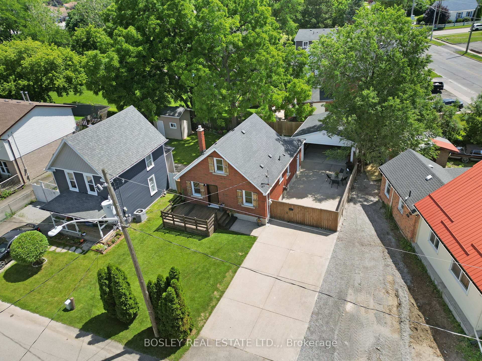 Photo 2 of 2 Monro Street, St. Catharines, Fairview — HOMEH