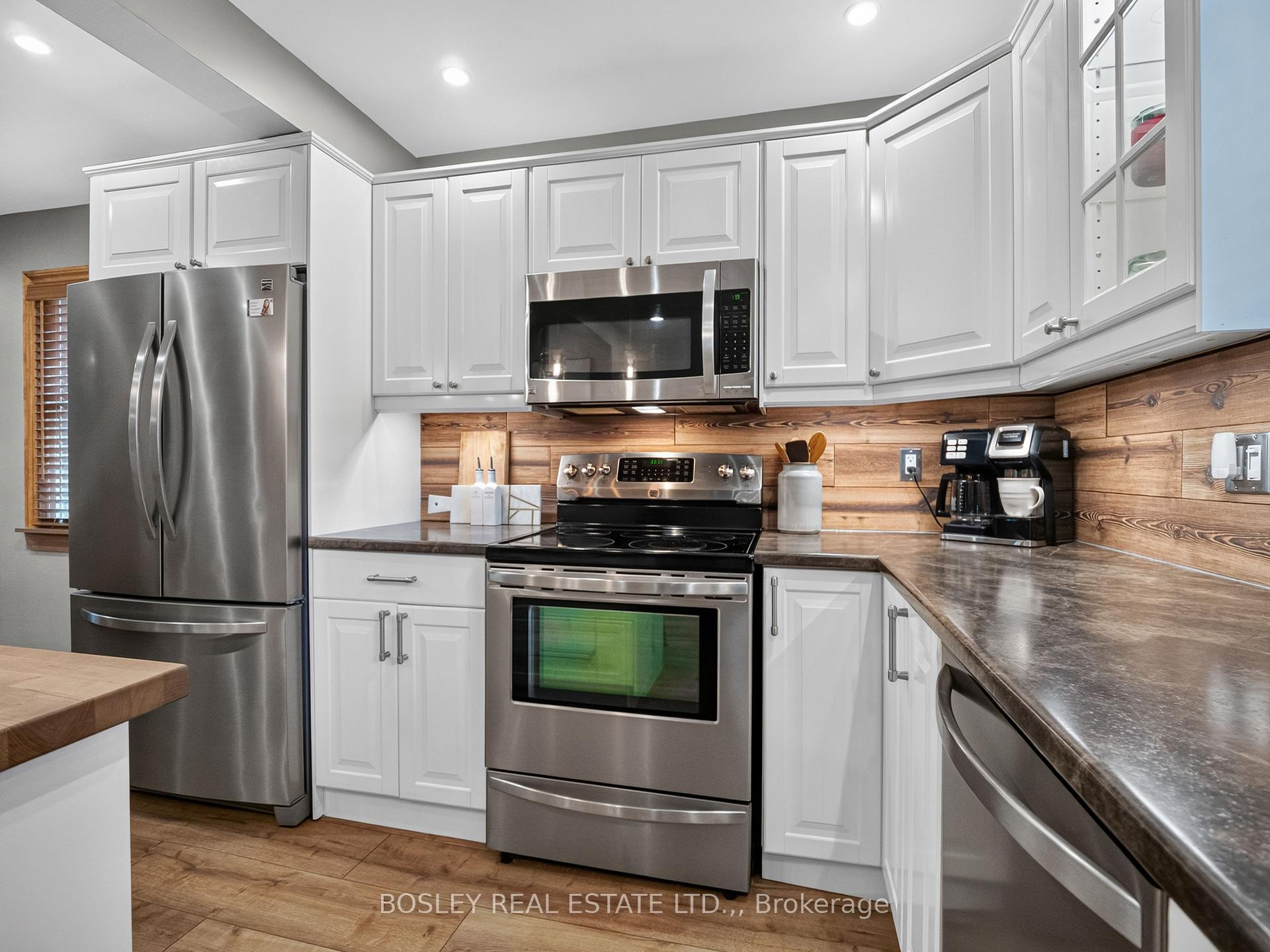 Photo 10 of 2 Monro Street, St. Catharines, Fairview — HOMEH