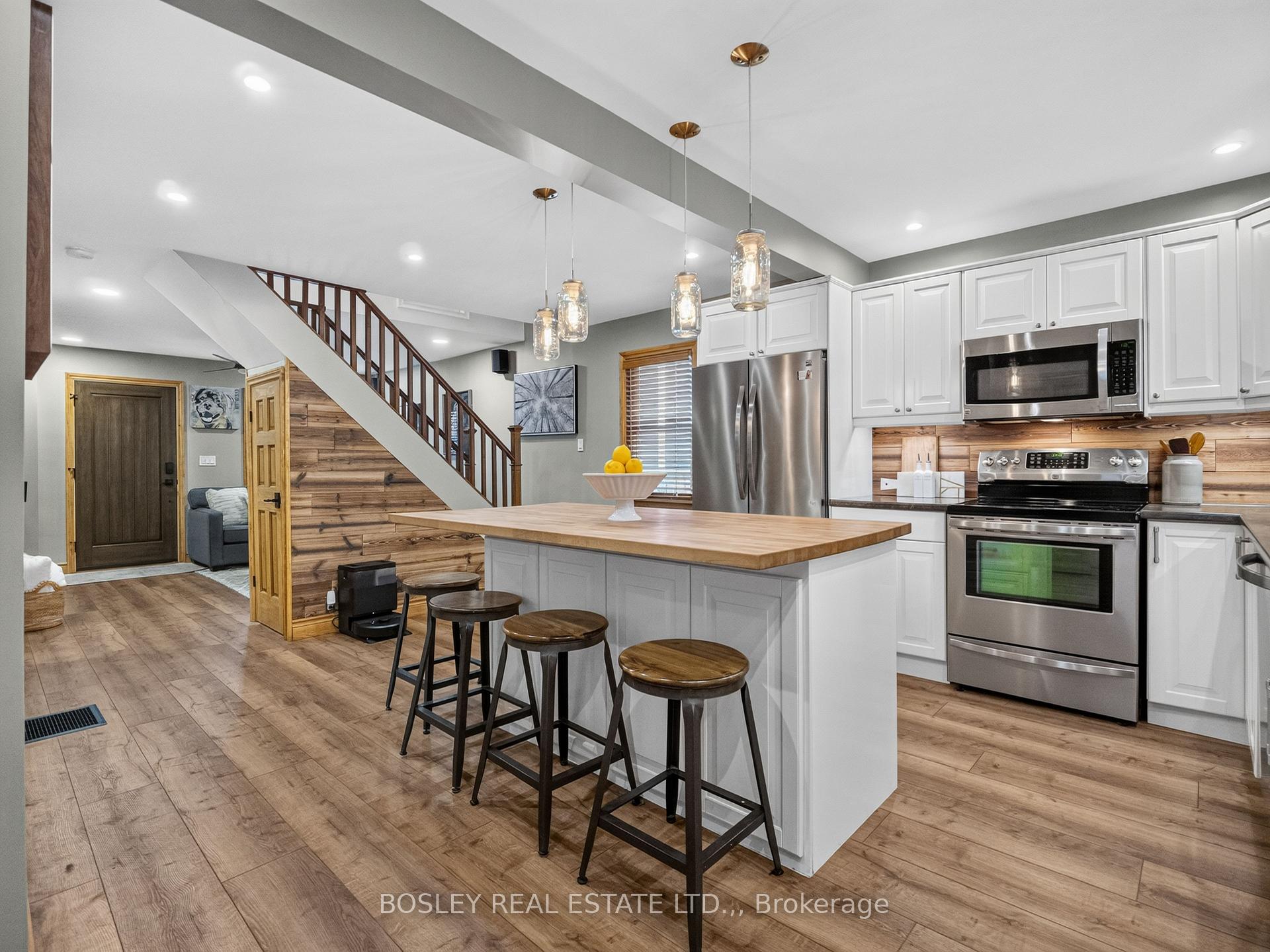 Photo 11 of 2 Monro Street, St. Catharines, Fairview — HOMEH