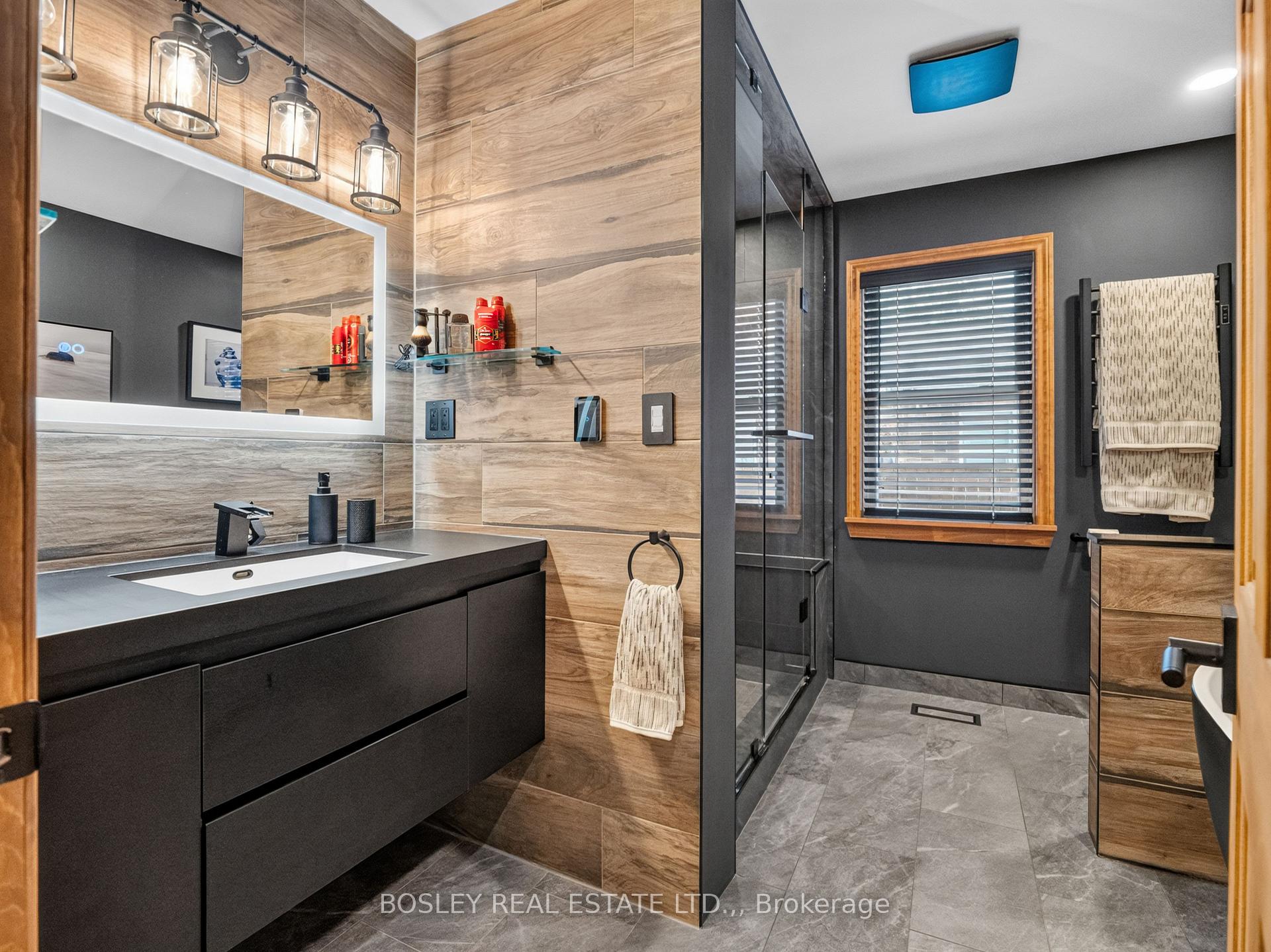 Photo 13 of 2 Monro Street, St. Catharines, Fairview — HOMEH