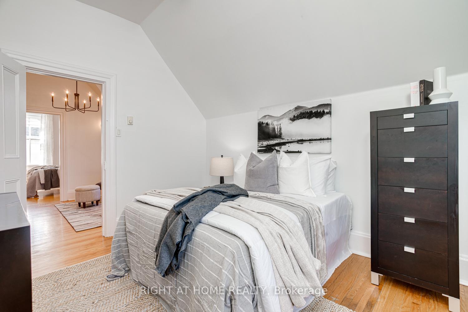 Photo 23 of 354 Queen Street, Scugog, Port Perry — HOMEH