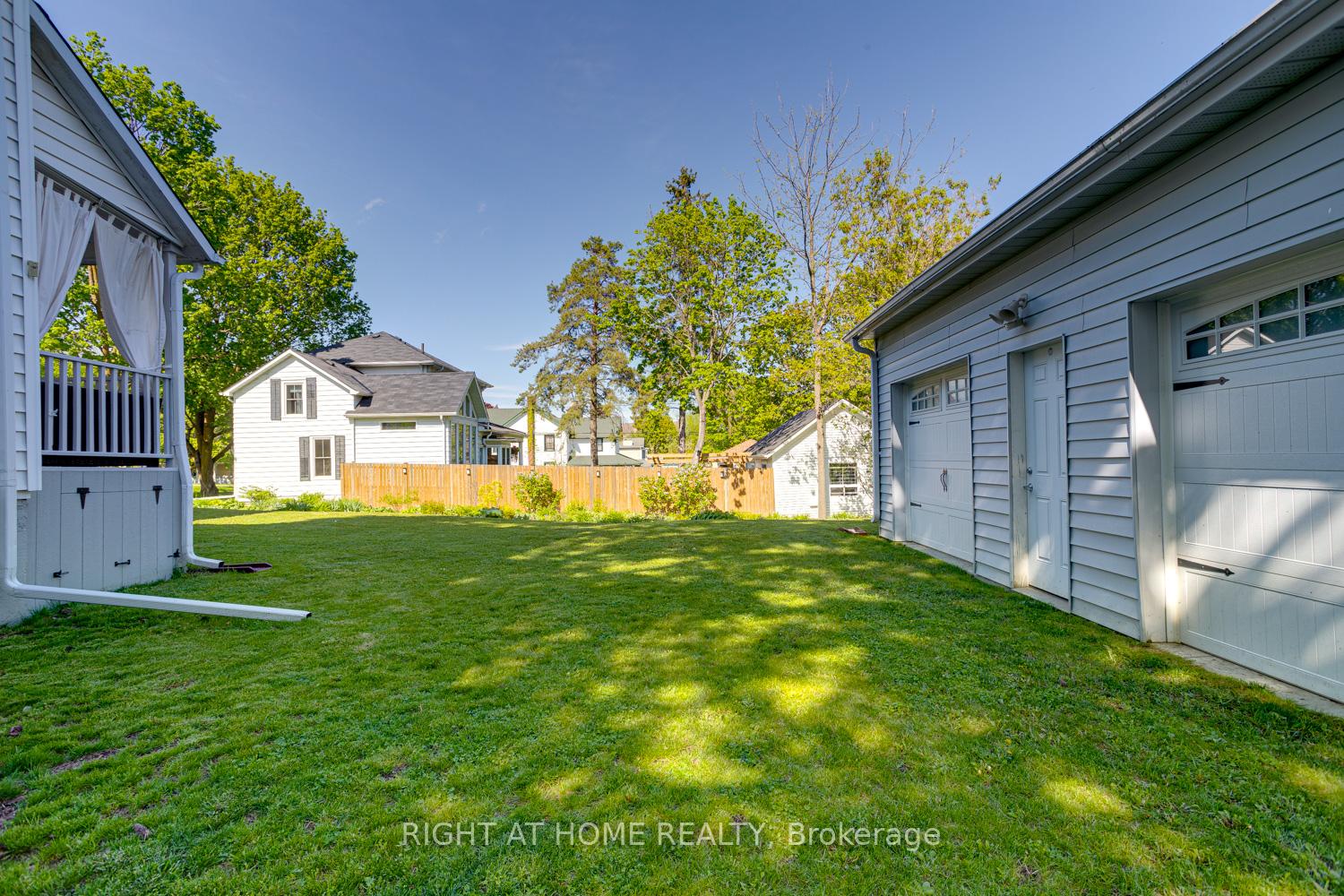 Photo 35 of 354 Queen Street, Scugog, Port Perry — HOMEH
