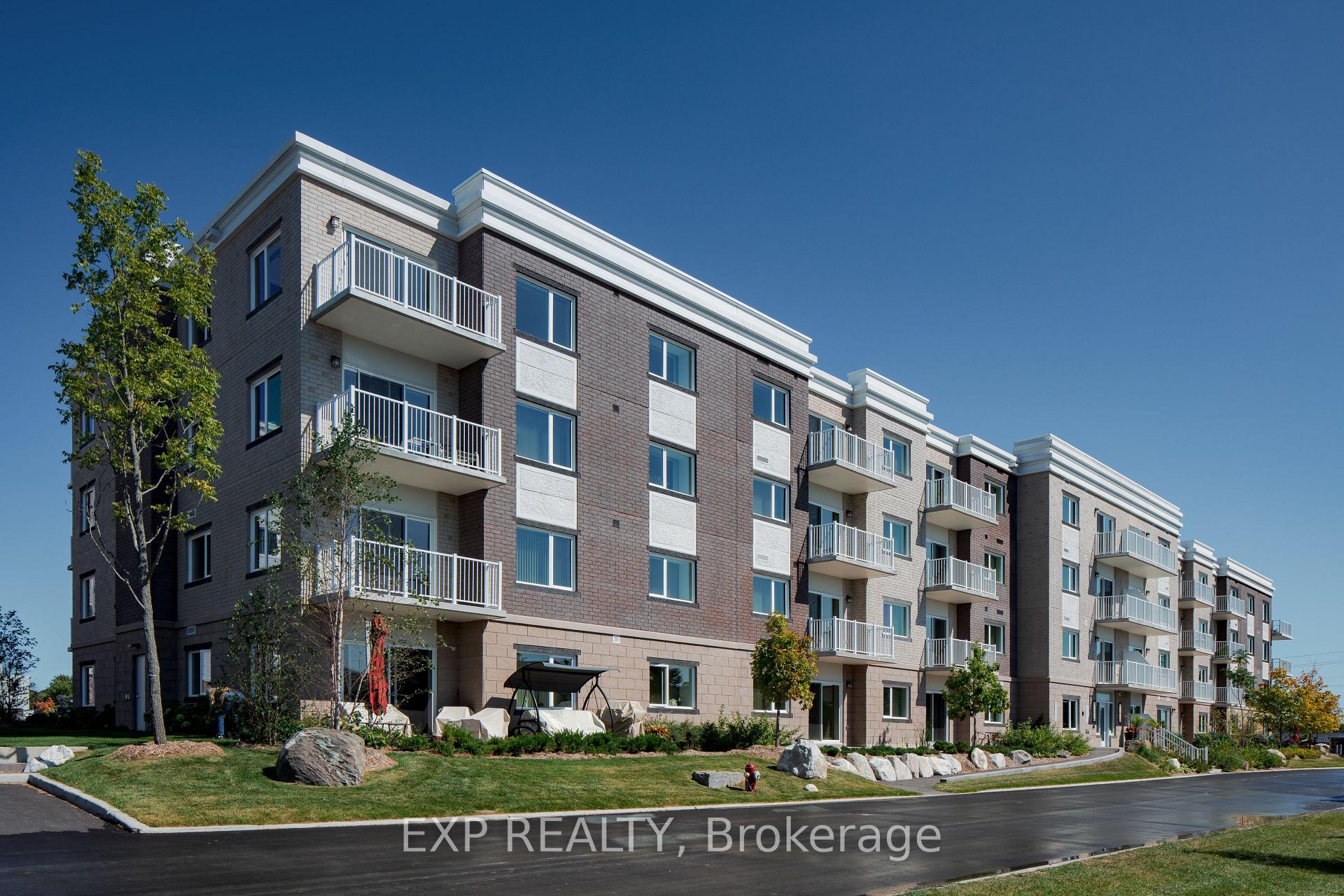 Photo 3 of Unit E215, 459 Barnet Boulevard, Renfrew, Renfrew — HOMEH