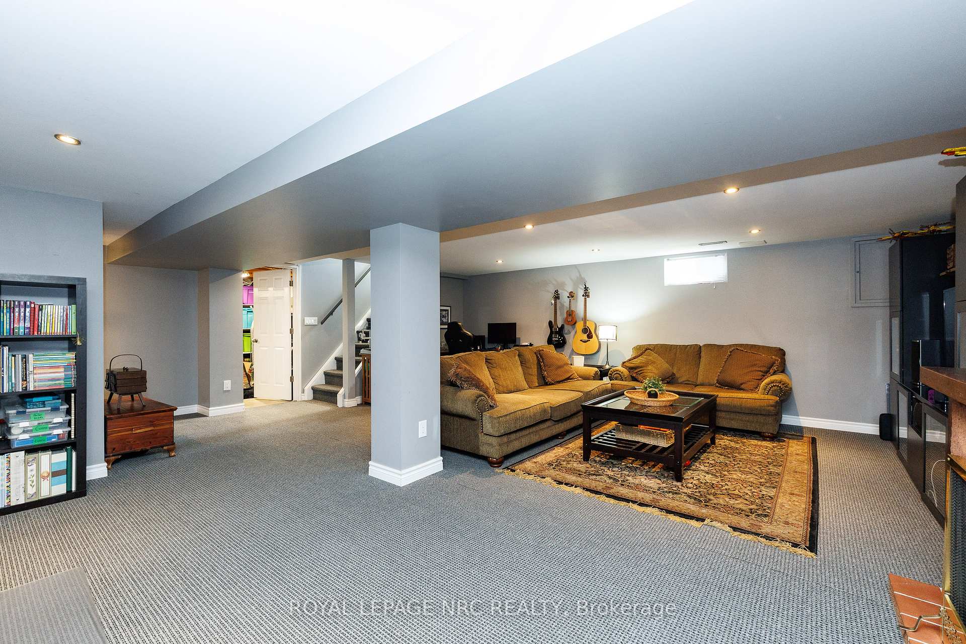Photo 25 of 8025 Michael Street, Niagara Falls, Ascot — HOMEH