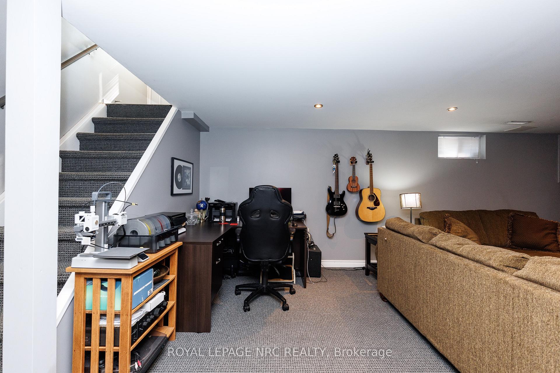 Photo 26 of 8025 Michael Street, Niagara Falls, Ascot — HOMEH