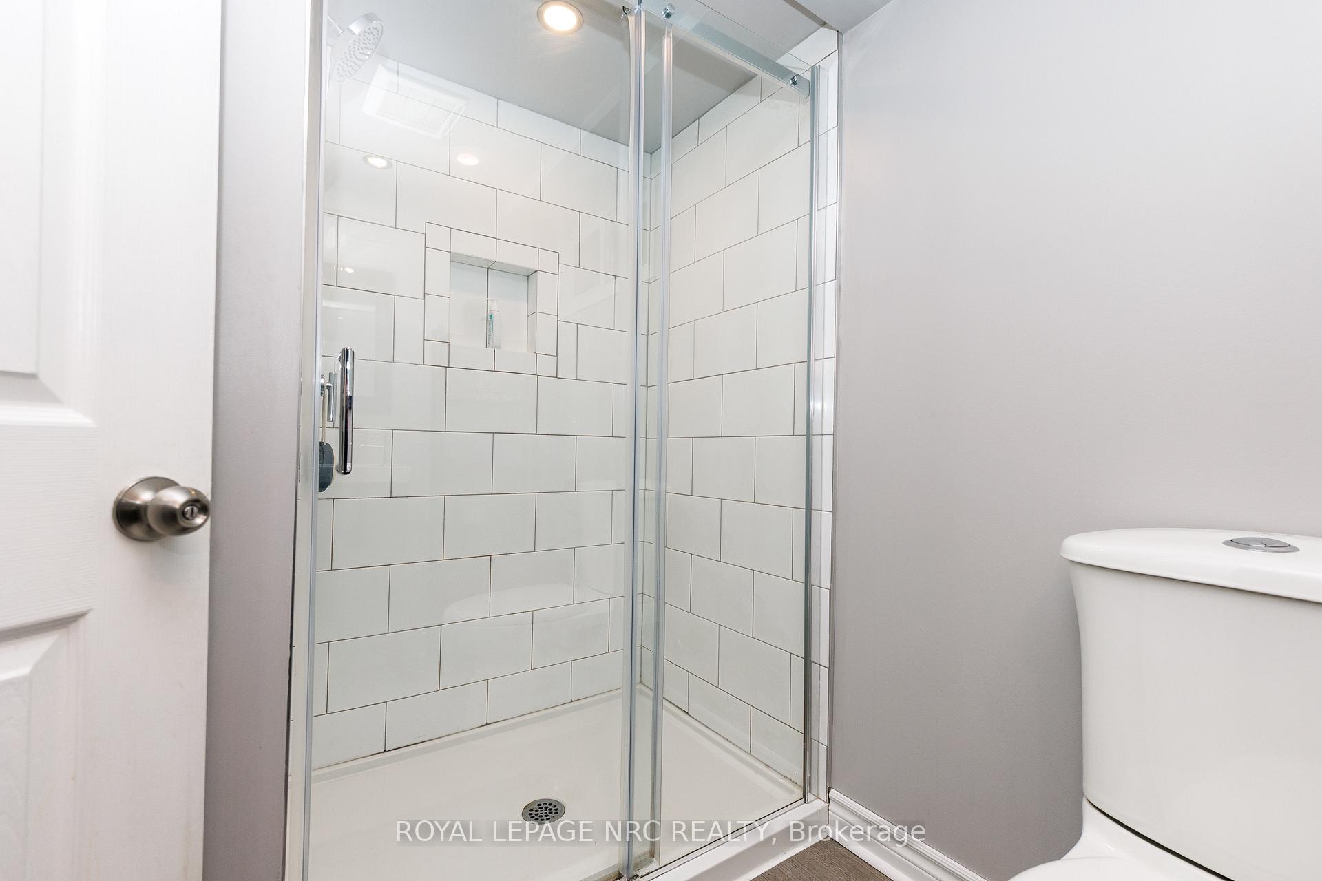 Photo 27 of 8025 Michael Street, Niagara Falls, Ascot — HOMEH