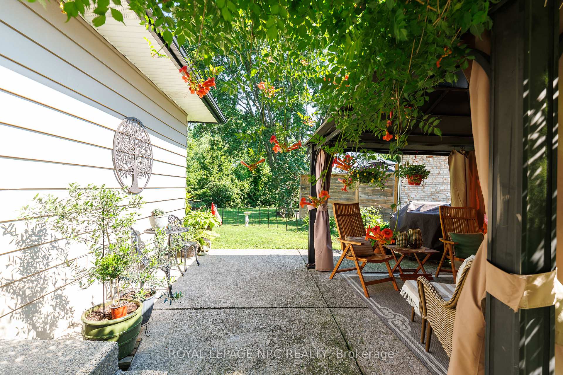 Photo 29 of 8025 Michael Street, Niagara Falls, Ascot — HOMEH