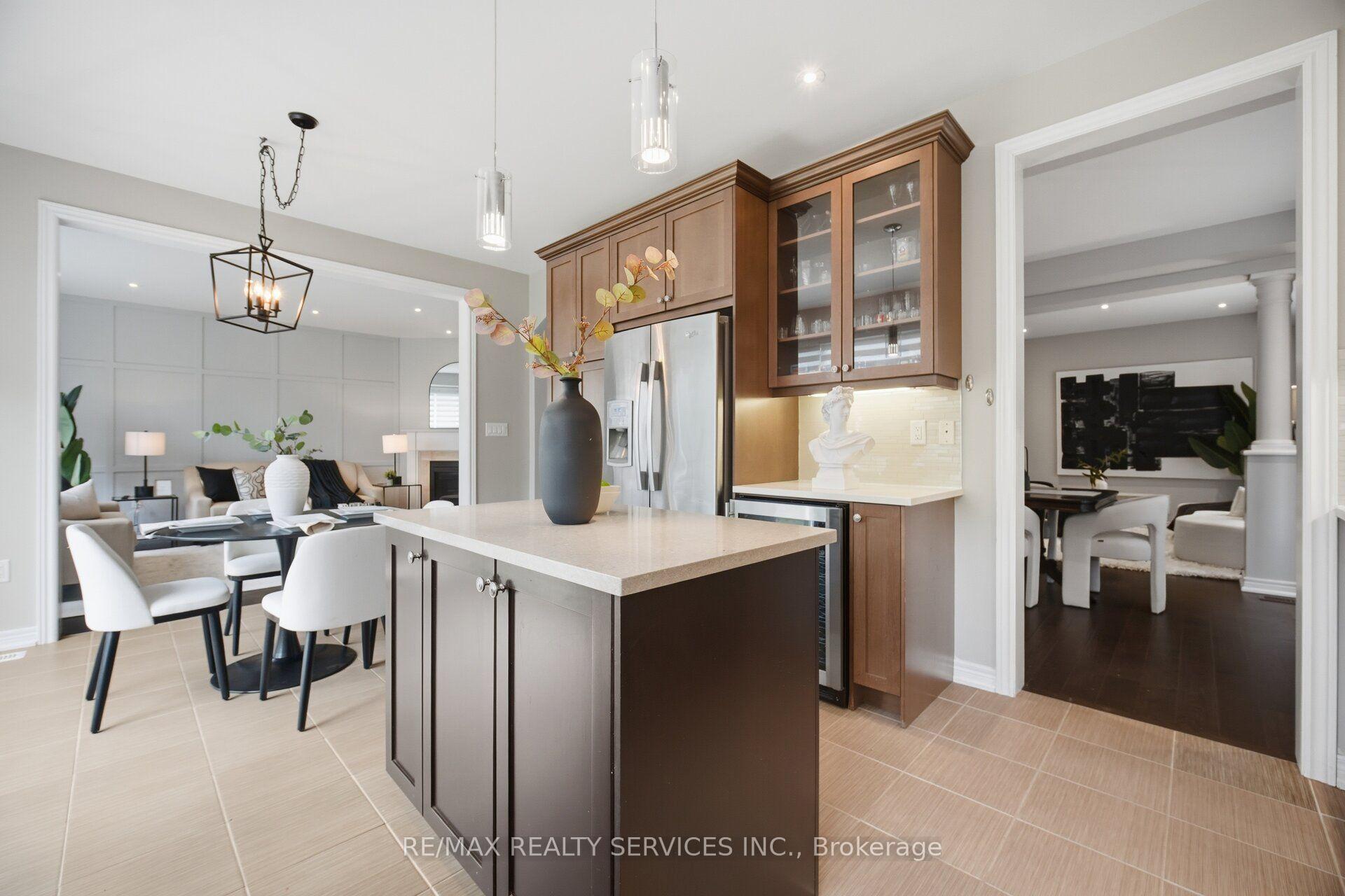 Photo 12 of 164 Bonnieglen Farm Boulevard, Caledon, Rural Caledon — HOMEH