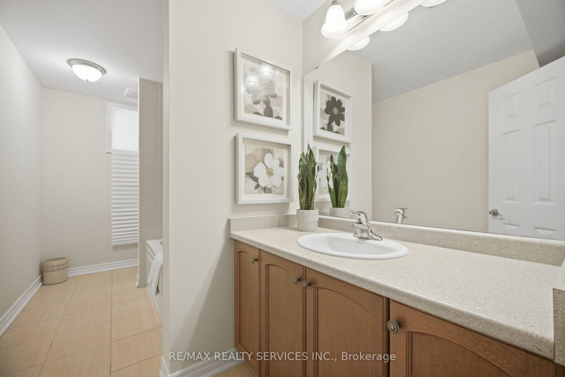 Photo 24 of 164 Bonnieglen Farm Boulevard, Caledon, Rural Caledon — HOMEH