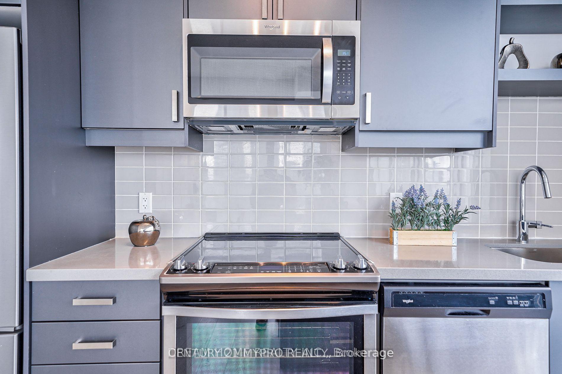 Photo 6 of Unit 4002, 50 Wellesley Street E, Toronto, Church-Yonge Corridor — HOMEH