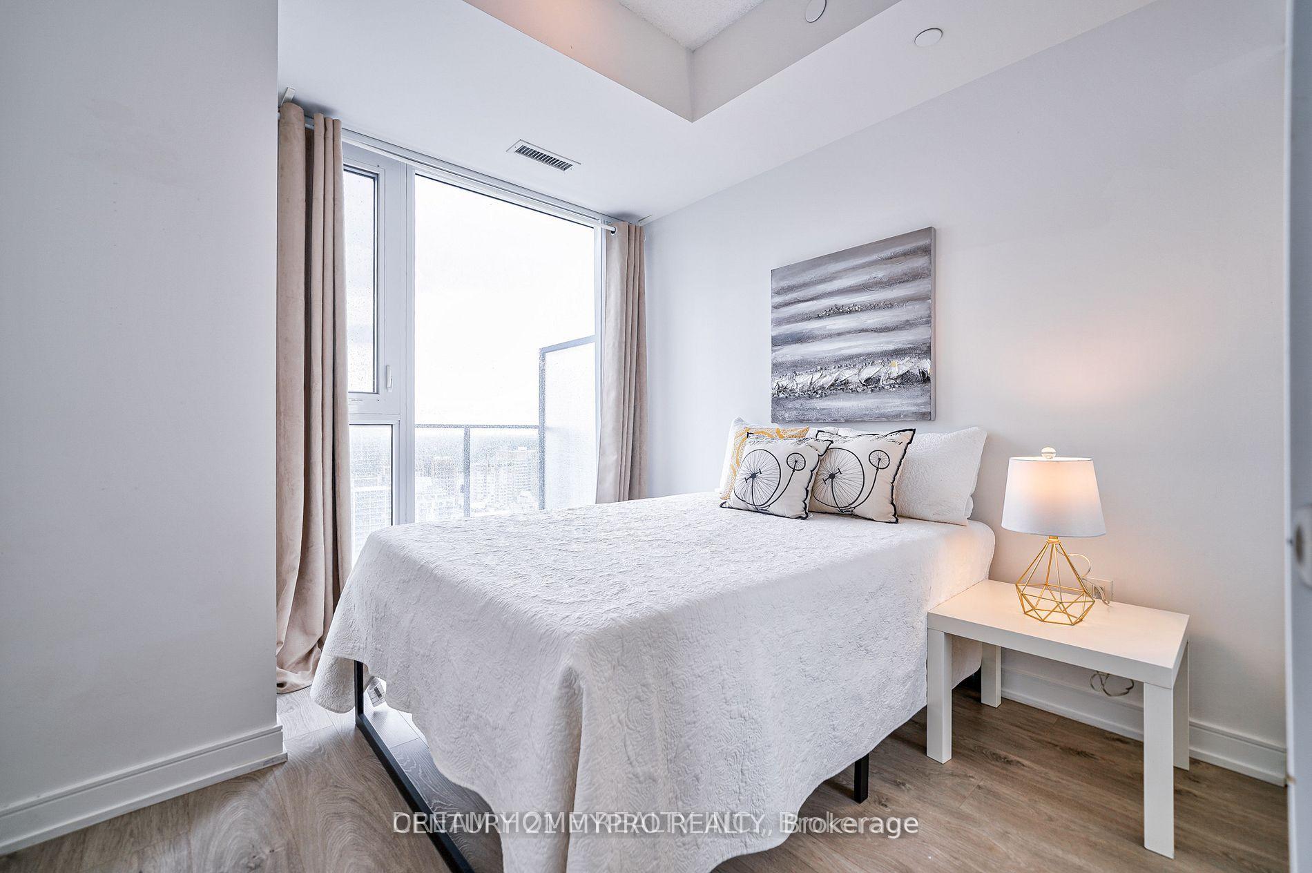 Photo 17 of Unit 4002, 50 Wellesley Street E, Toronto, Church-Yonge Corridor — HOMEH