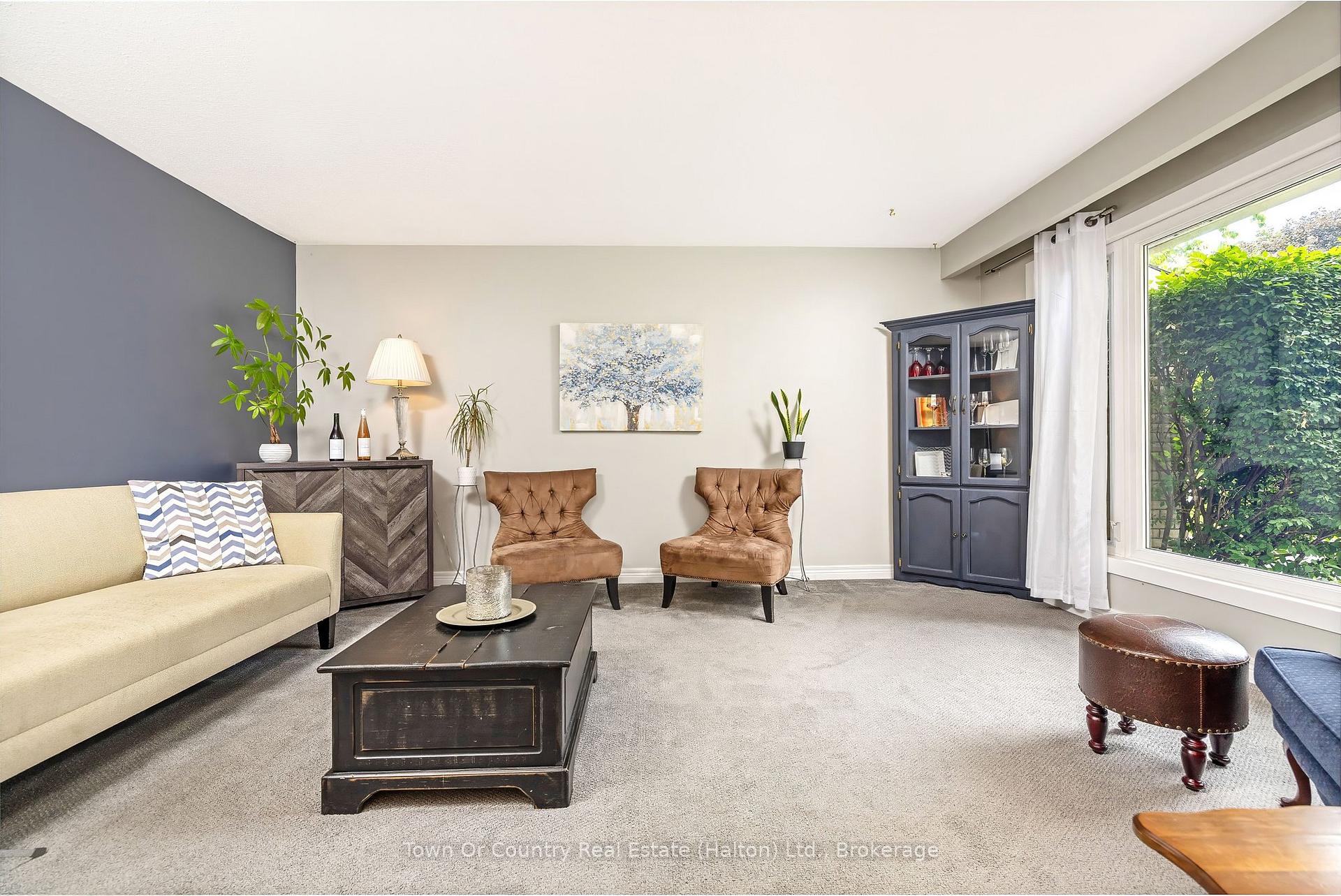 Photo 7 of 14 Rosemary Road, Halton Hills, Acton — HOMEH