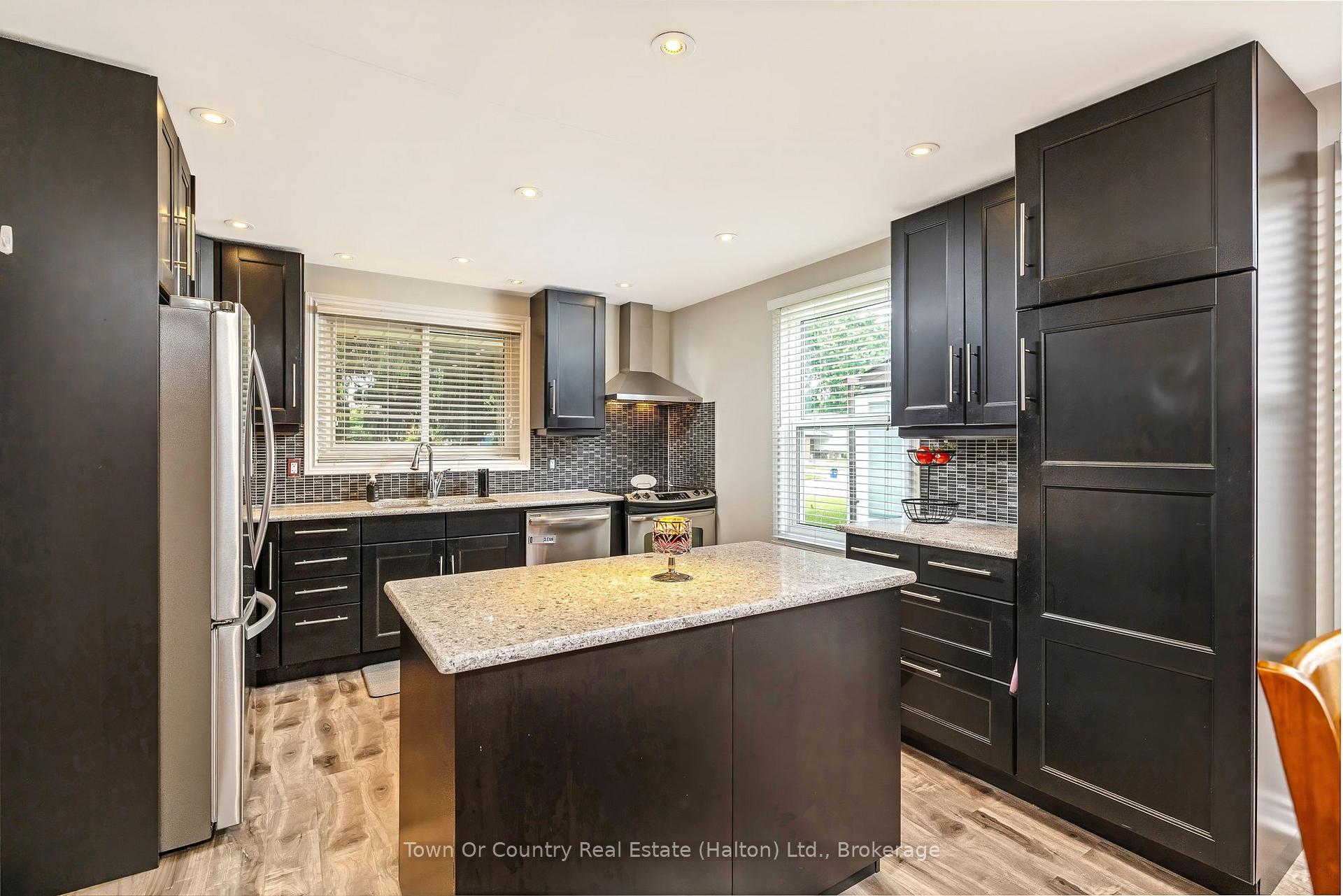 Photo 9 of 14 Rosemary Road, Halton Hills, Acton — HOMEH