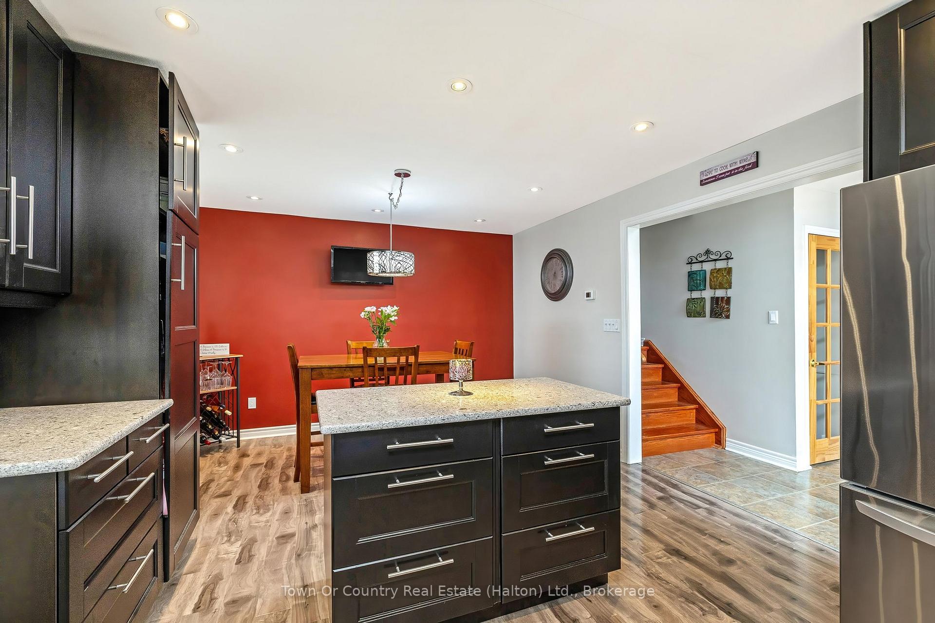 Photo 12 of 14 Rosemary Road, Halton Hills, Acton — HOMEH