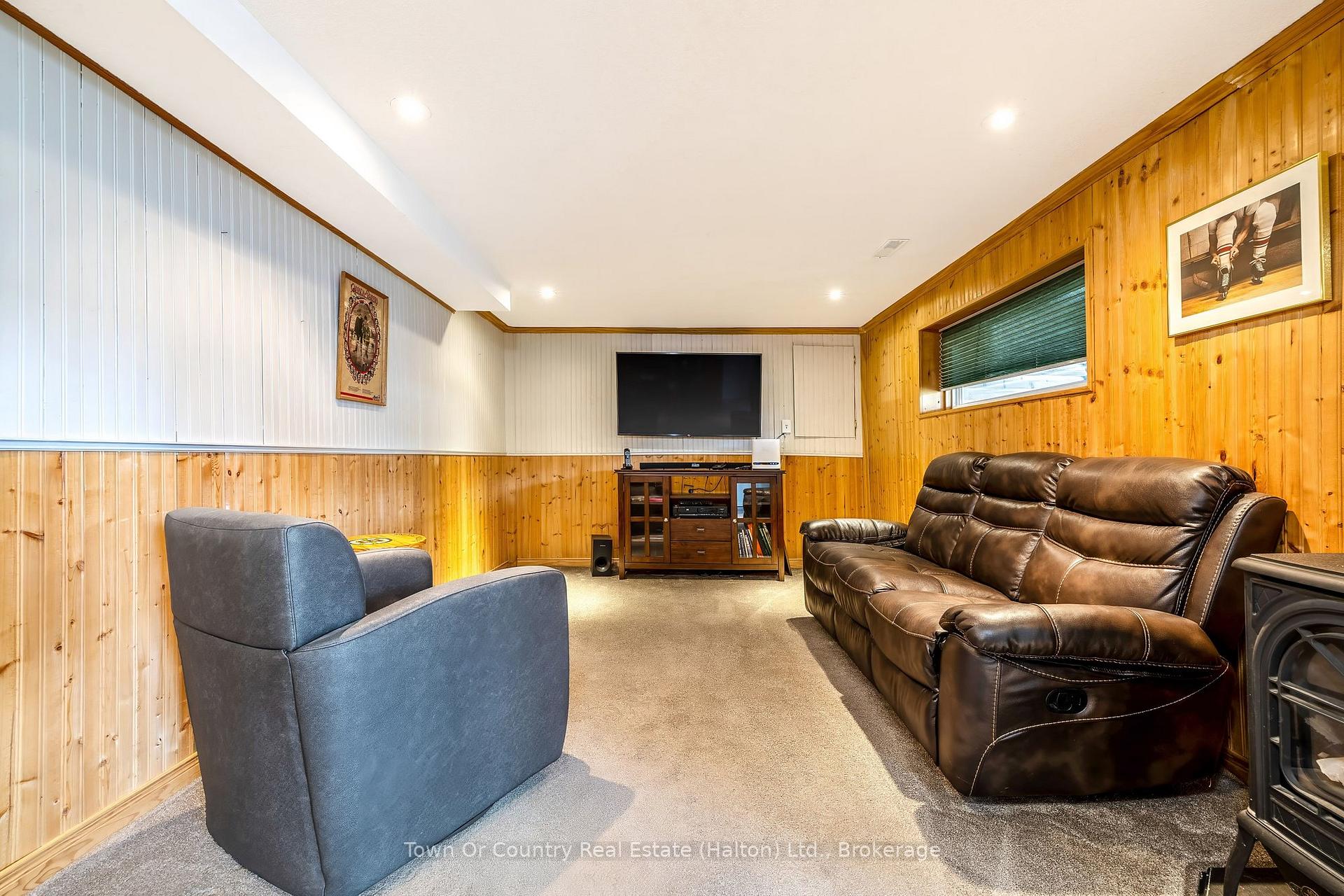 Photo 24 of 14 Rosemary Road, Halton Hills, Acton — HOMEH