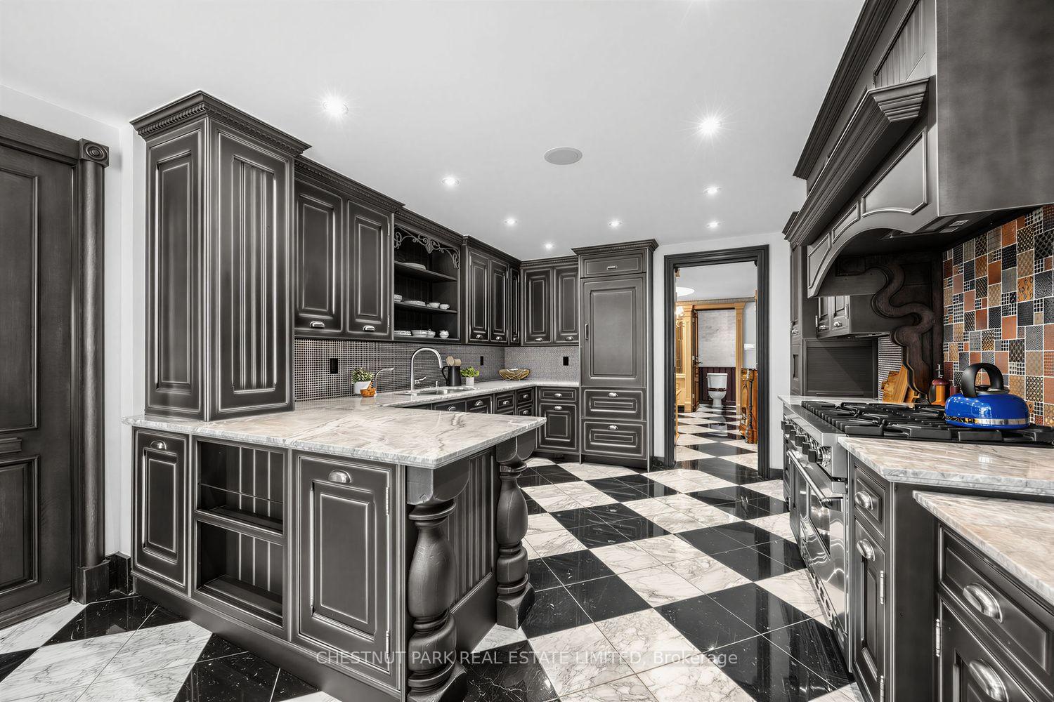 Photo 14 of Unit 705, 33 Delisle Avenue, Toronto, Yonge-St. Clair — HOMEH