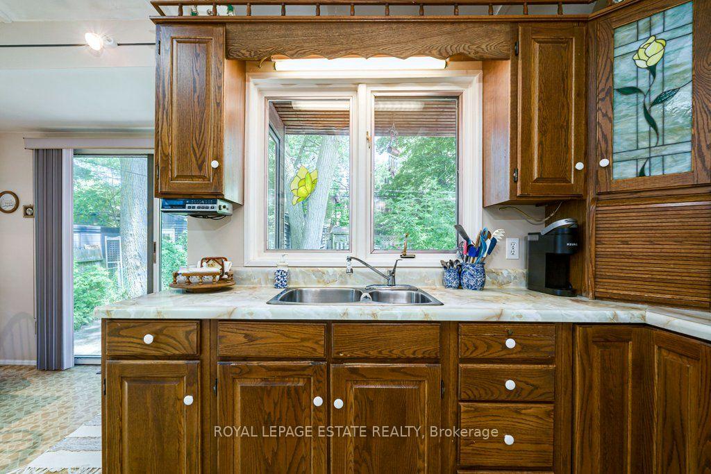 Photo 9 of 181 Silver Birch Avenue, Toronto, The Beaches — HOMEH