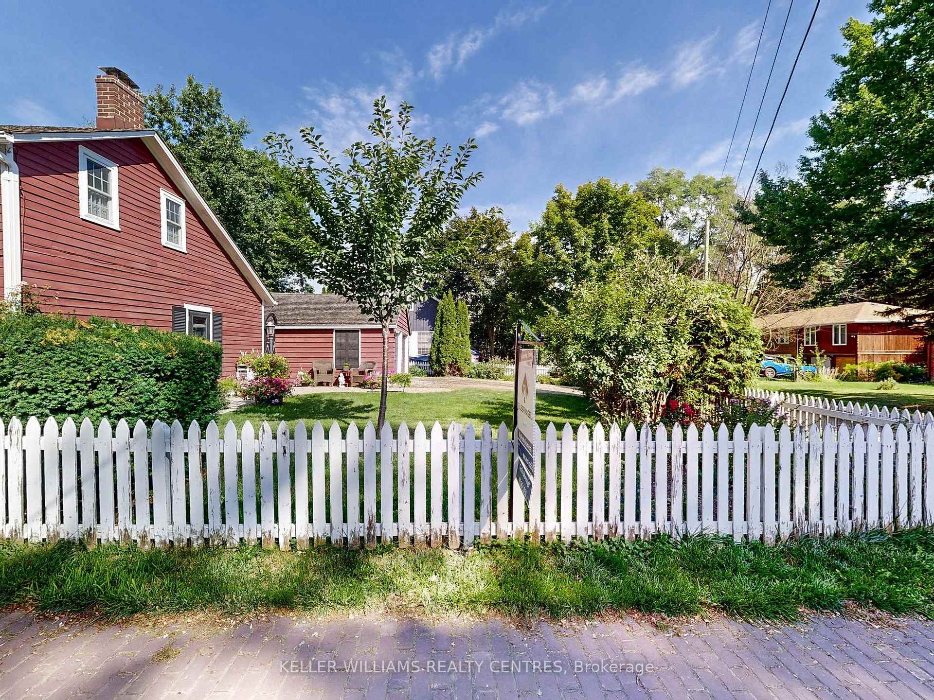 Photo 2 of 14 Colborne Street, Markham, Thornhill — HOMEH