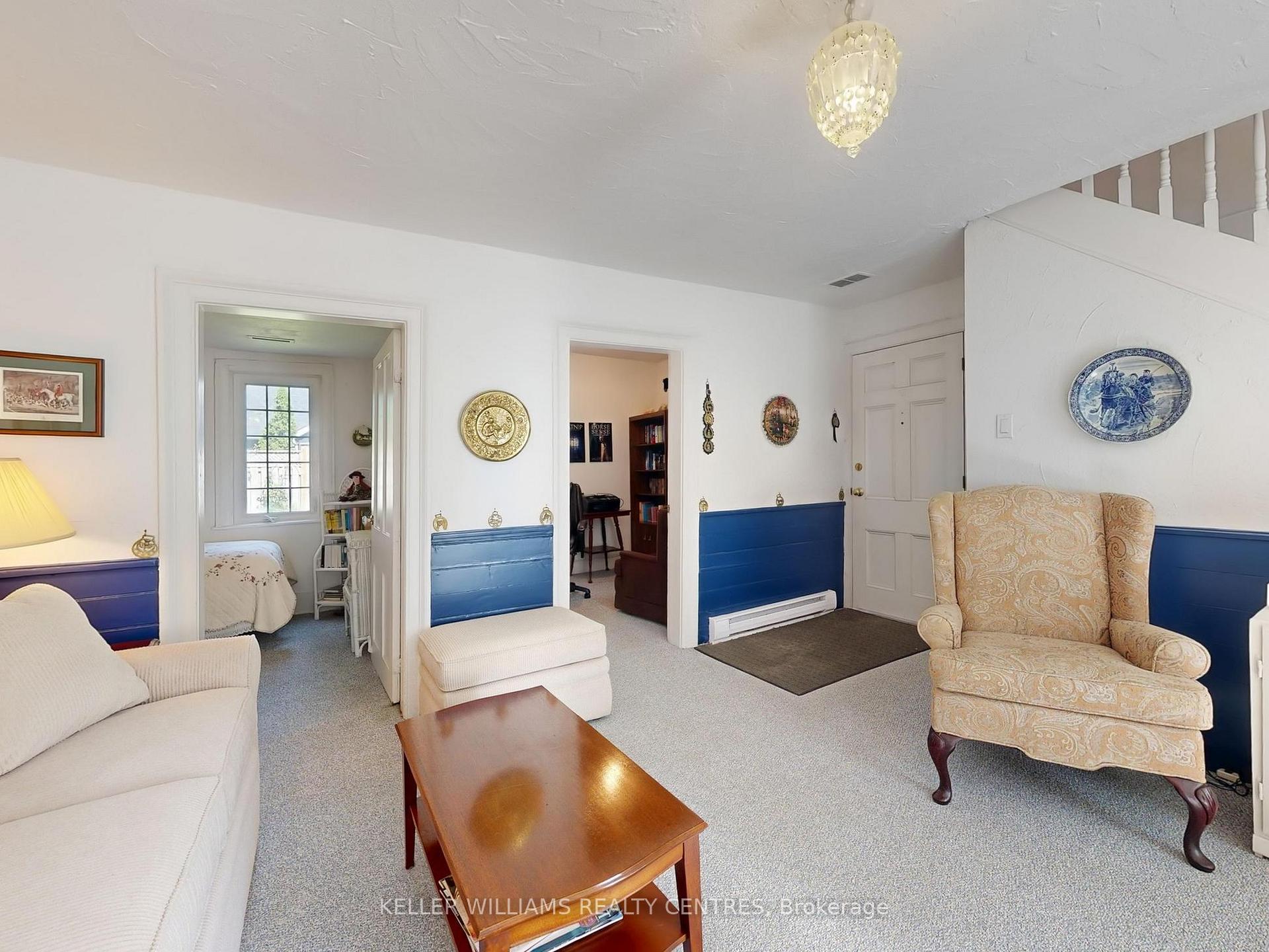 Photo 11 of 14 Colborne Street, Markham, Thornhill — HOMEH