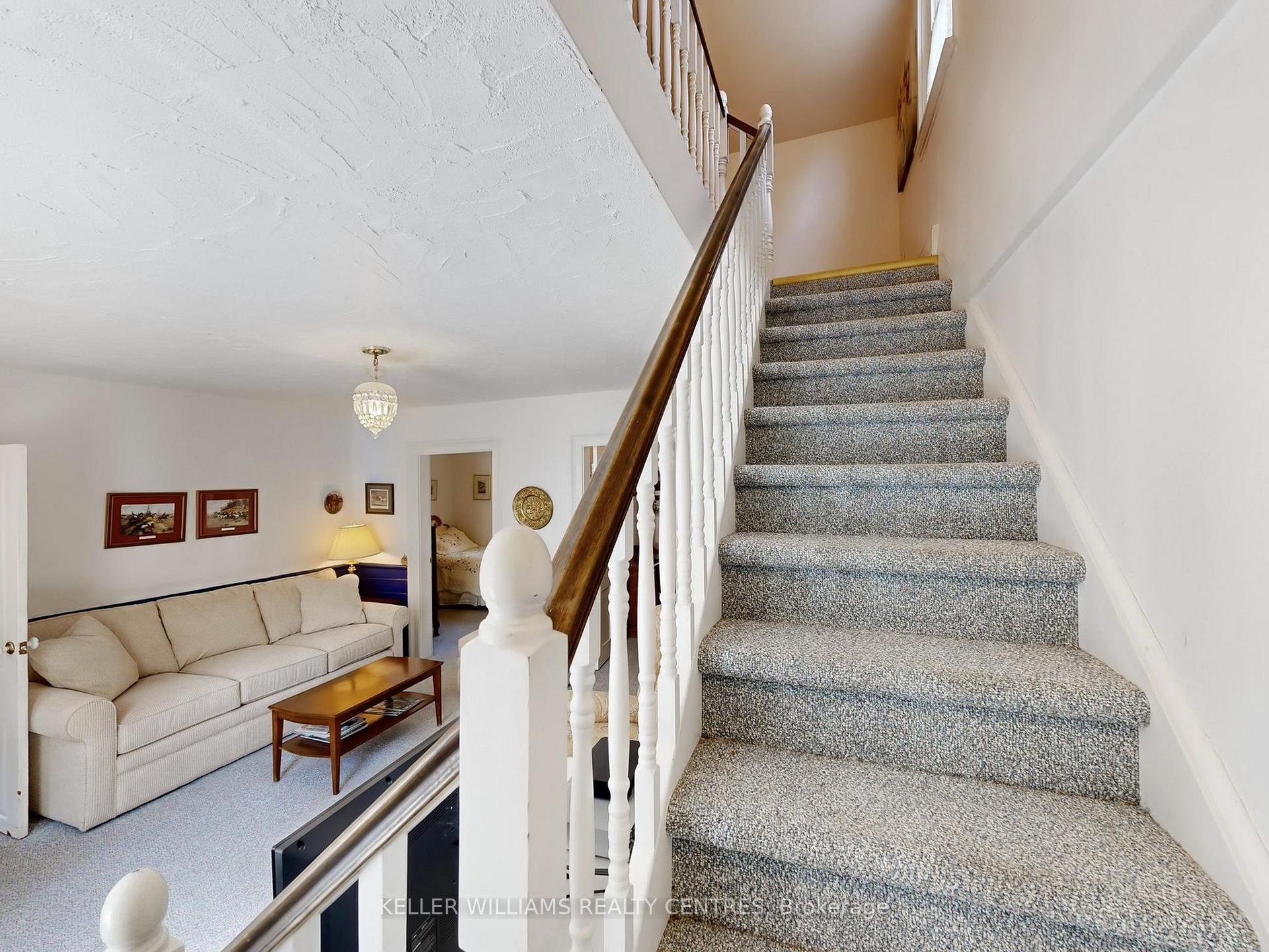 Photo 23 of 14 Colborne Street, Markham, Thornhill — HOMEH
