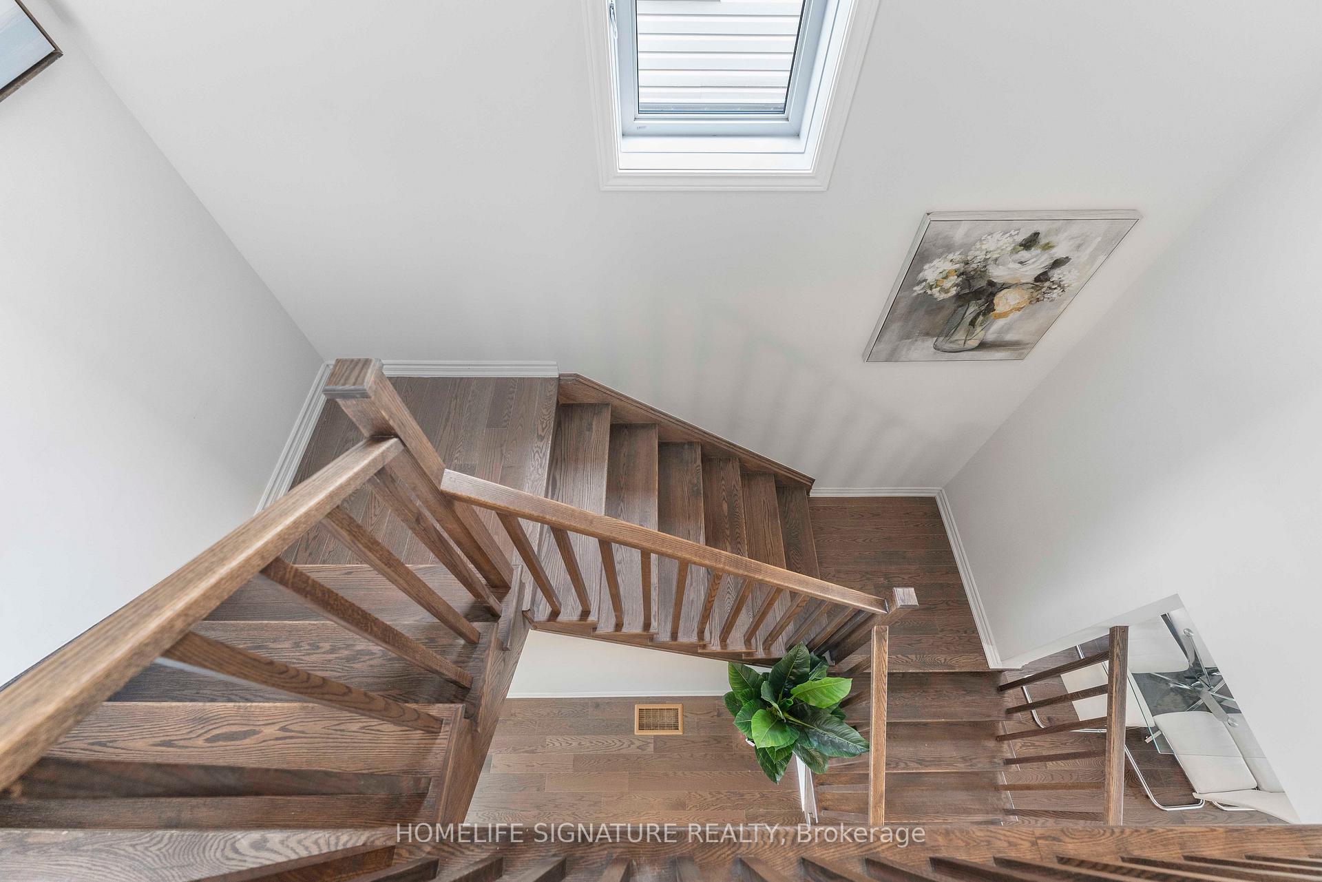 Photo 16 of 11 Ludlow Drive, Barrie, Rural Barrie Southeast — HOMEH